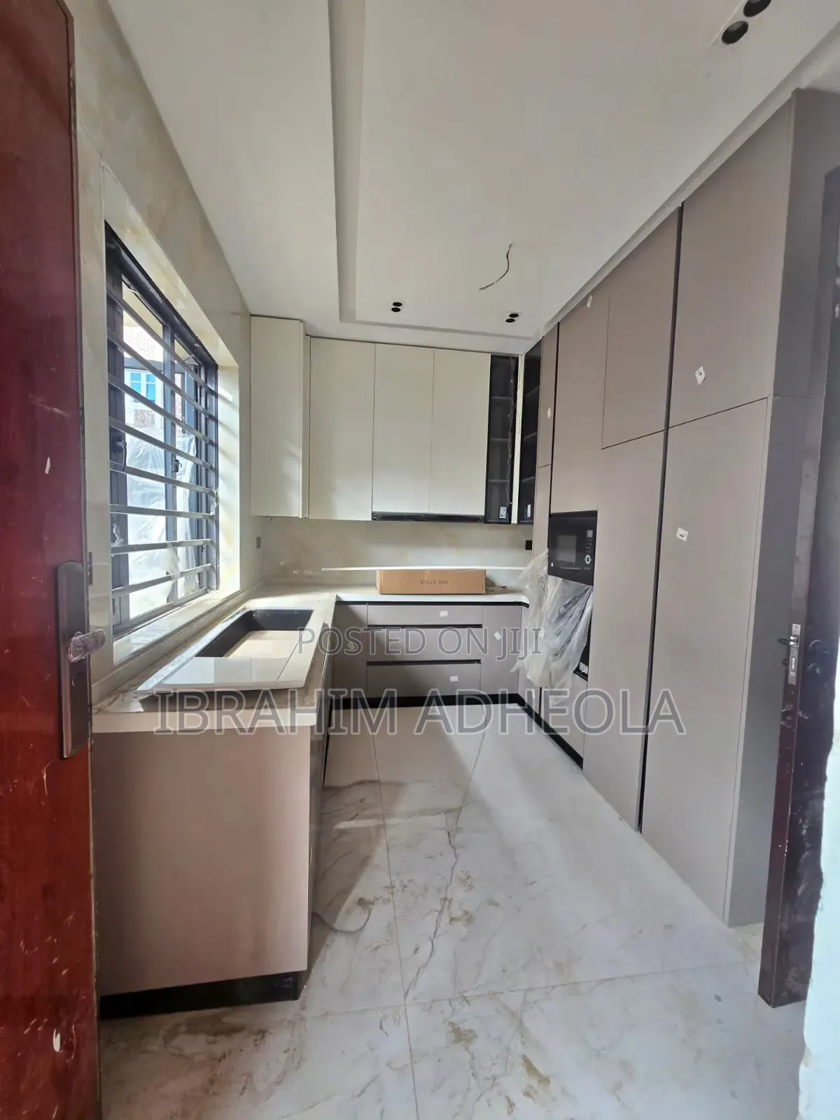 4bdrm Townhouse/Terrace in Opebi for sale