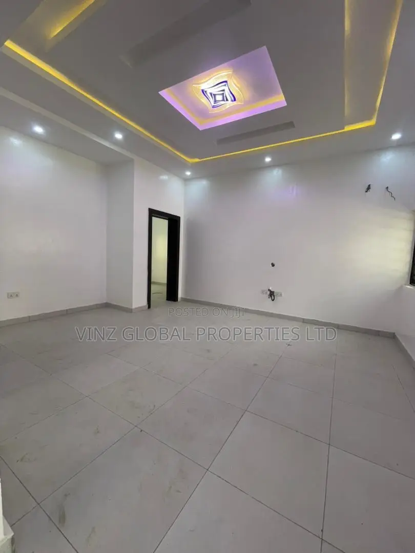 4bdrm Townhouse / Terrace in Ajah for rent