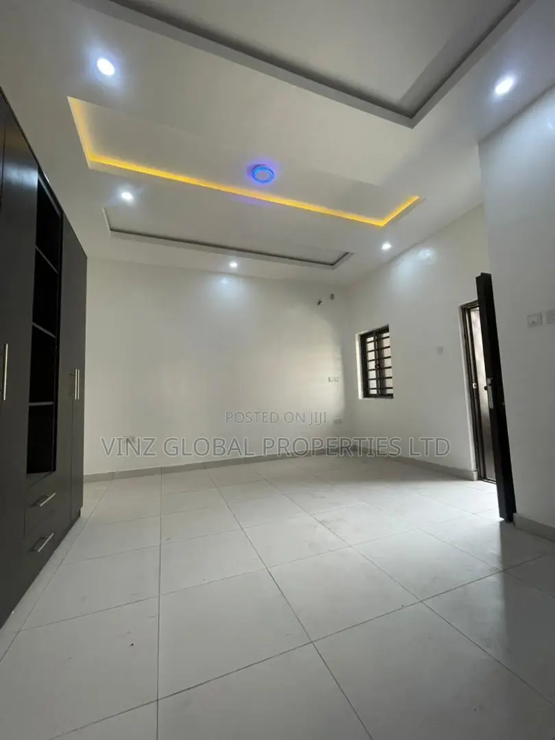 4bdrm Townhouse / Terrace in Ajah for rent