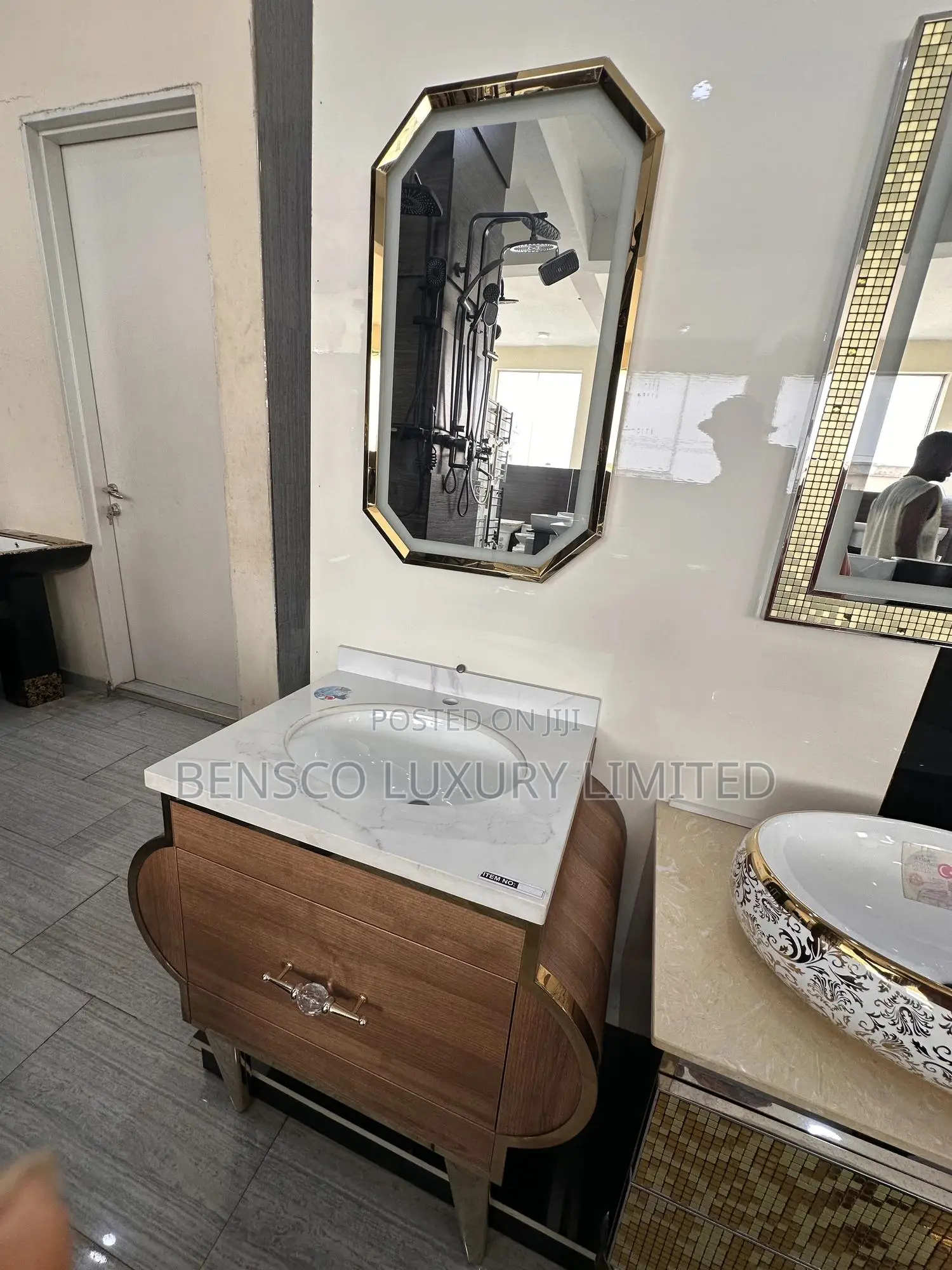 Modern Wooden Bathroom Cabinets With A Mirror