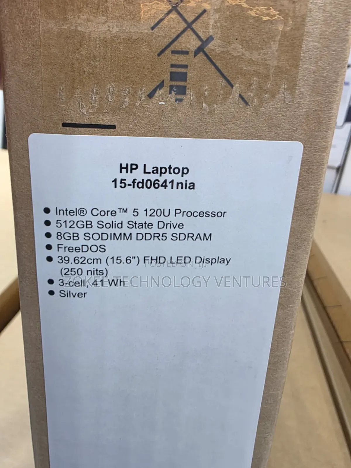 New Laptop HP 15-fd0290ns 8GB Intel Core 5 SSD 512GB
