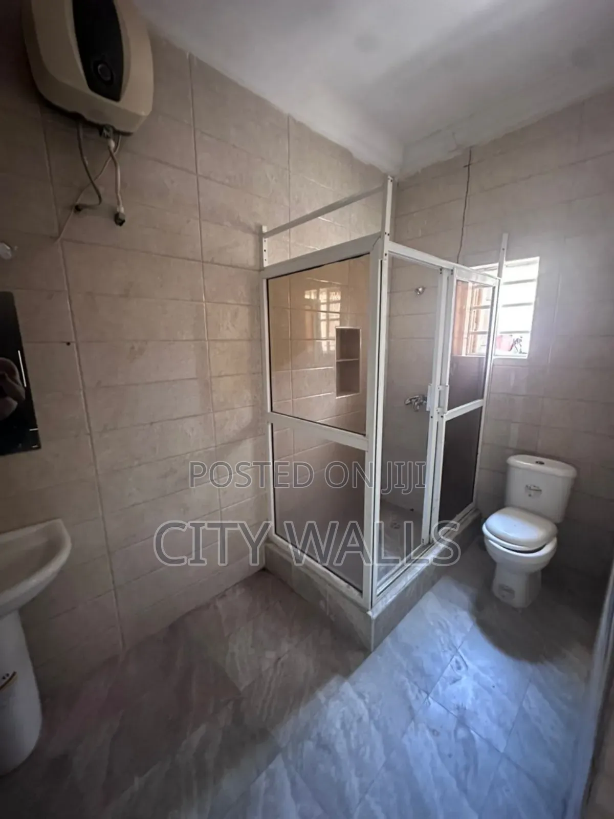 3bdrm Block of Flats in Ologolo for rent