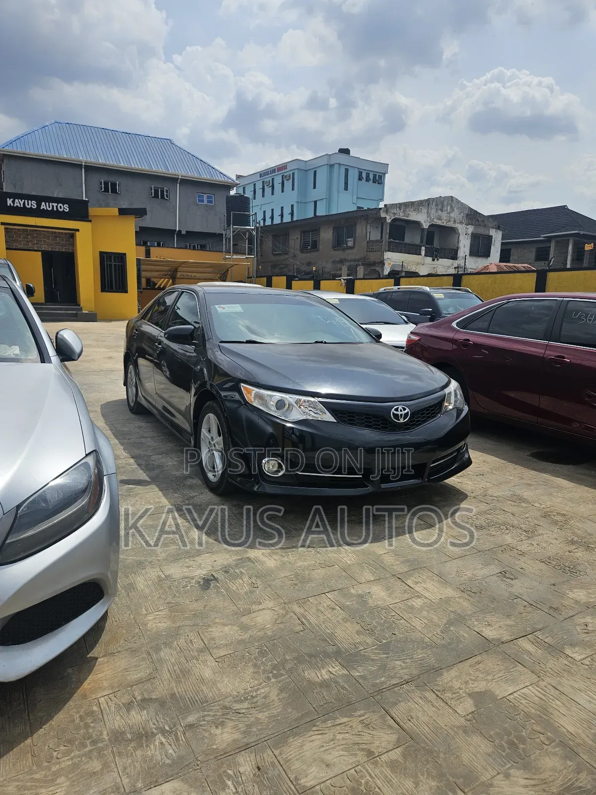 Toyota Camry SE 4dr Sedan (2.5L 4cyl 6A) 2014 Gray