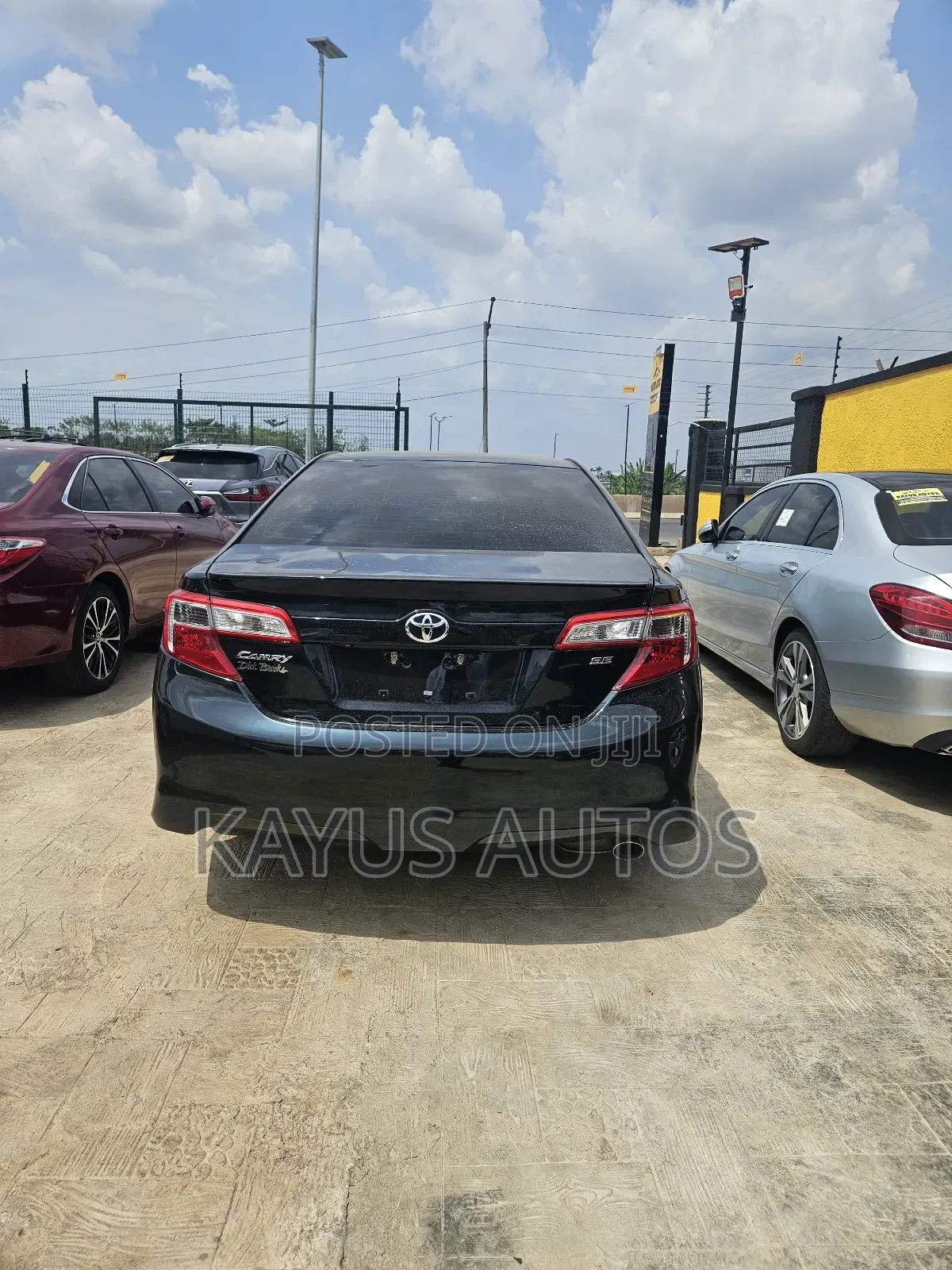 Toyota Camry SE 4dr Sedan (2.5L 4cyl 6A) 2014 Gray