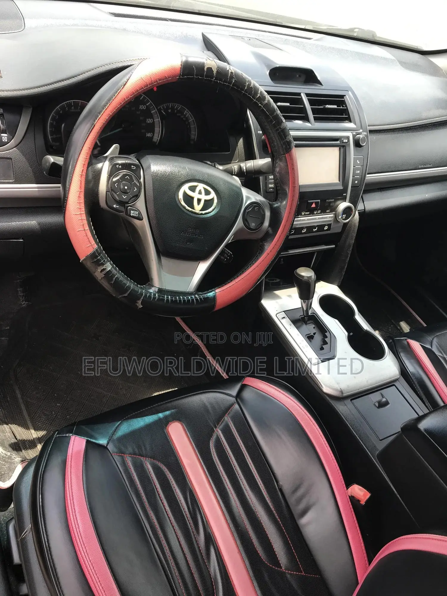 Toyota Camry SE 4dr Sedan (2.5L 4cyl 6A) 2012 Gray
