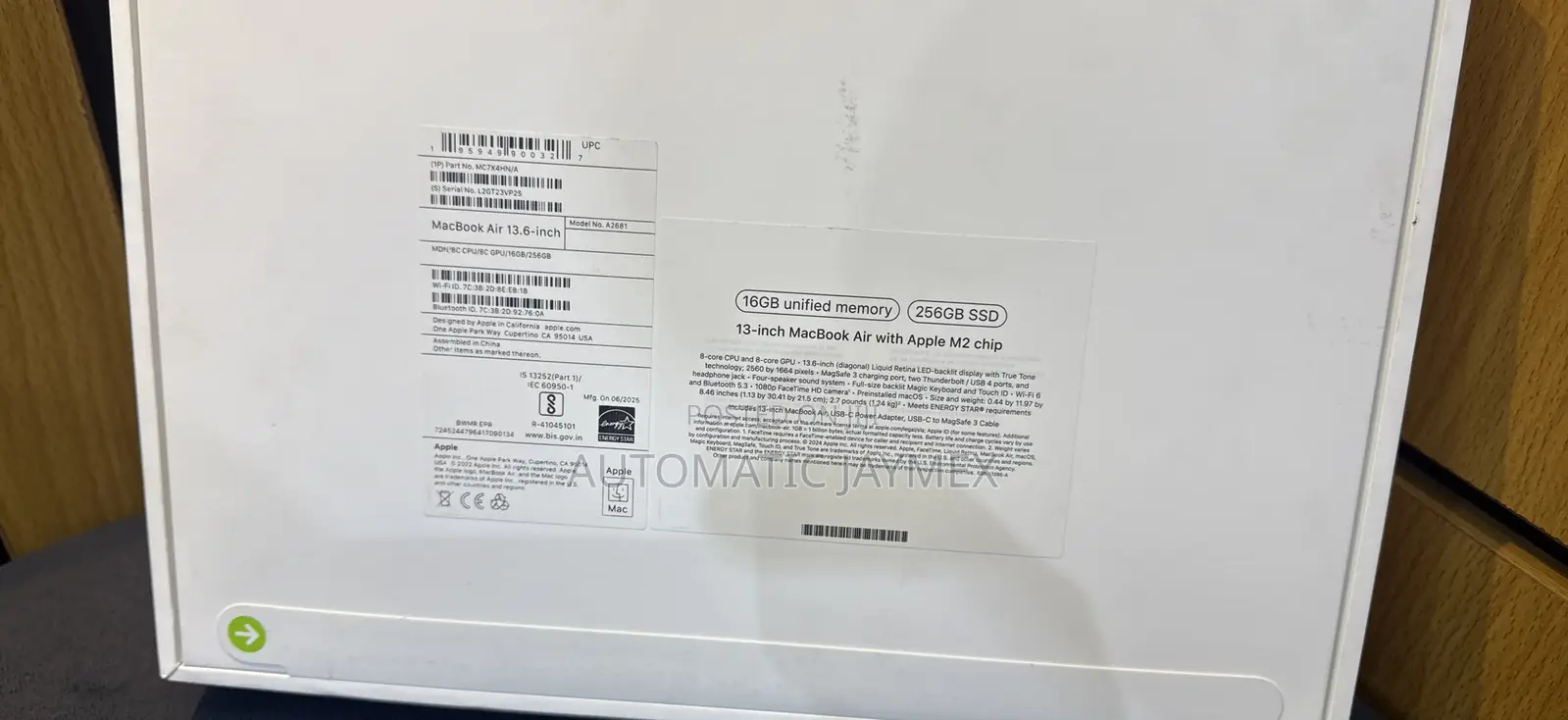 New Laptop Apple MacBook Air 2022 M2 16GB Apple M2 SSD 256GB