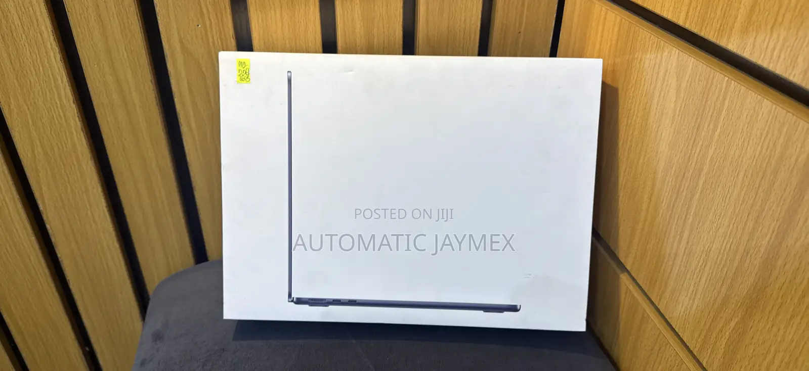 New Laptop Apple MacBook Air 2022 M2 16GB Apple M2 SSD 256GB