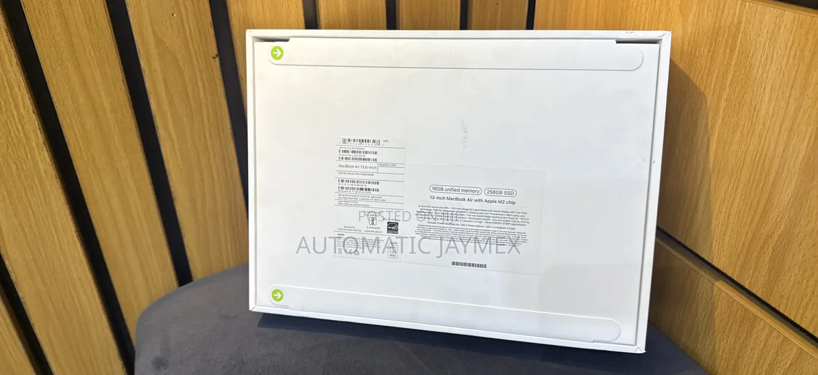 New Laptop Apple MacBook Air 2022 M2 16GB Apple M2 SSD 256GB