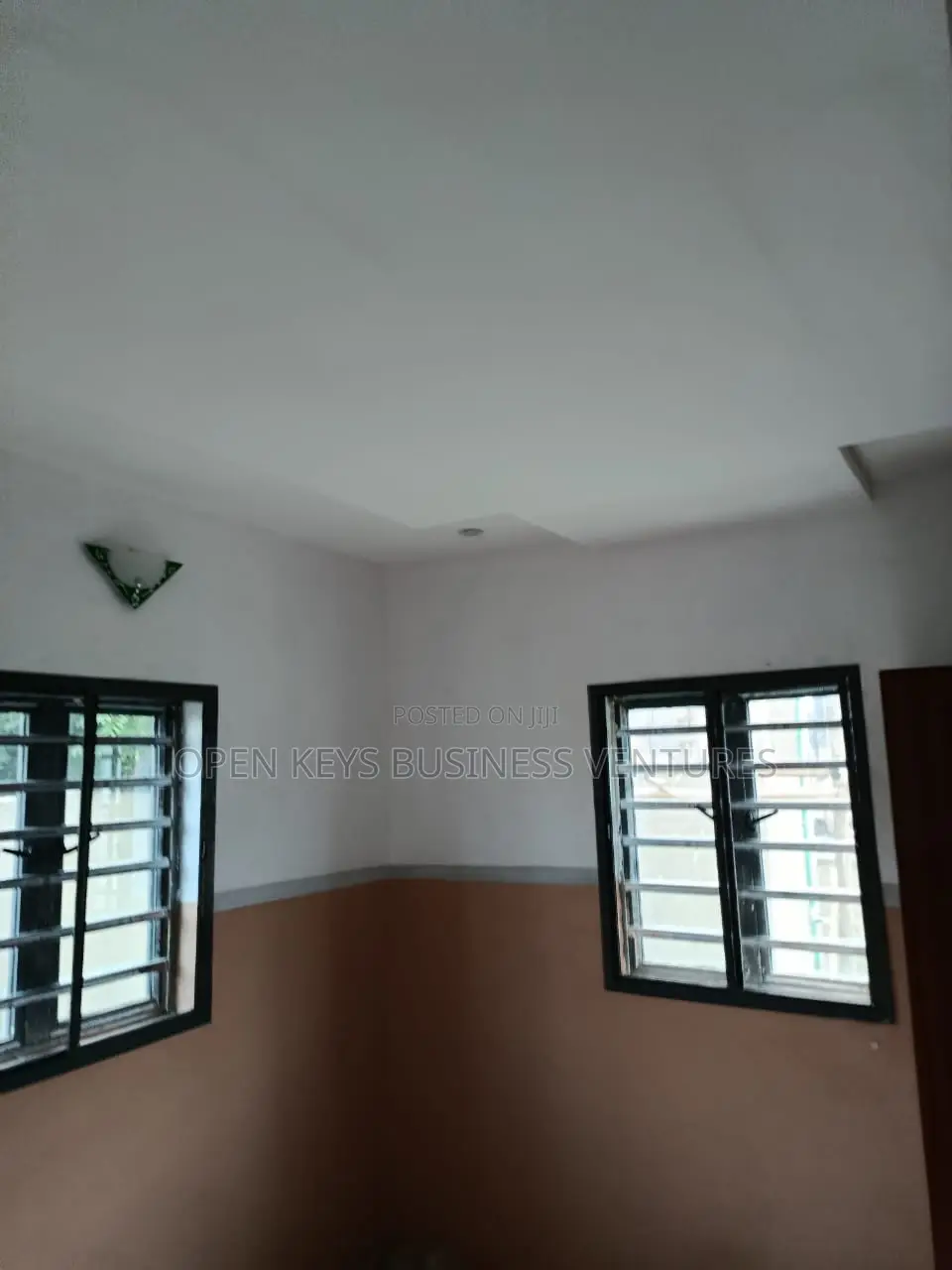 2bdrm Bungalow in Elebu, Akala Express for sale