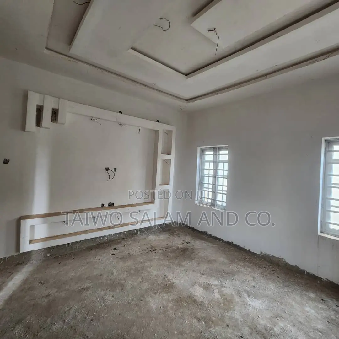 2bdrm Bungalow in Akala Express for sale