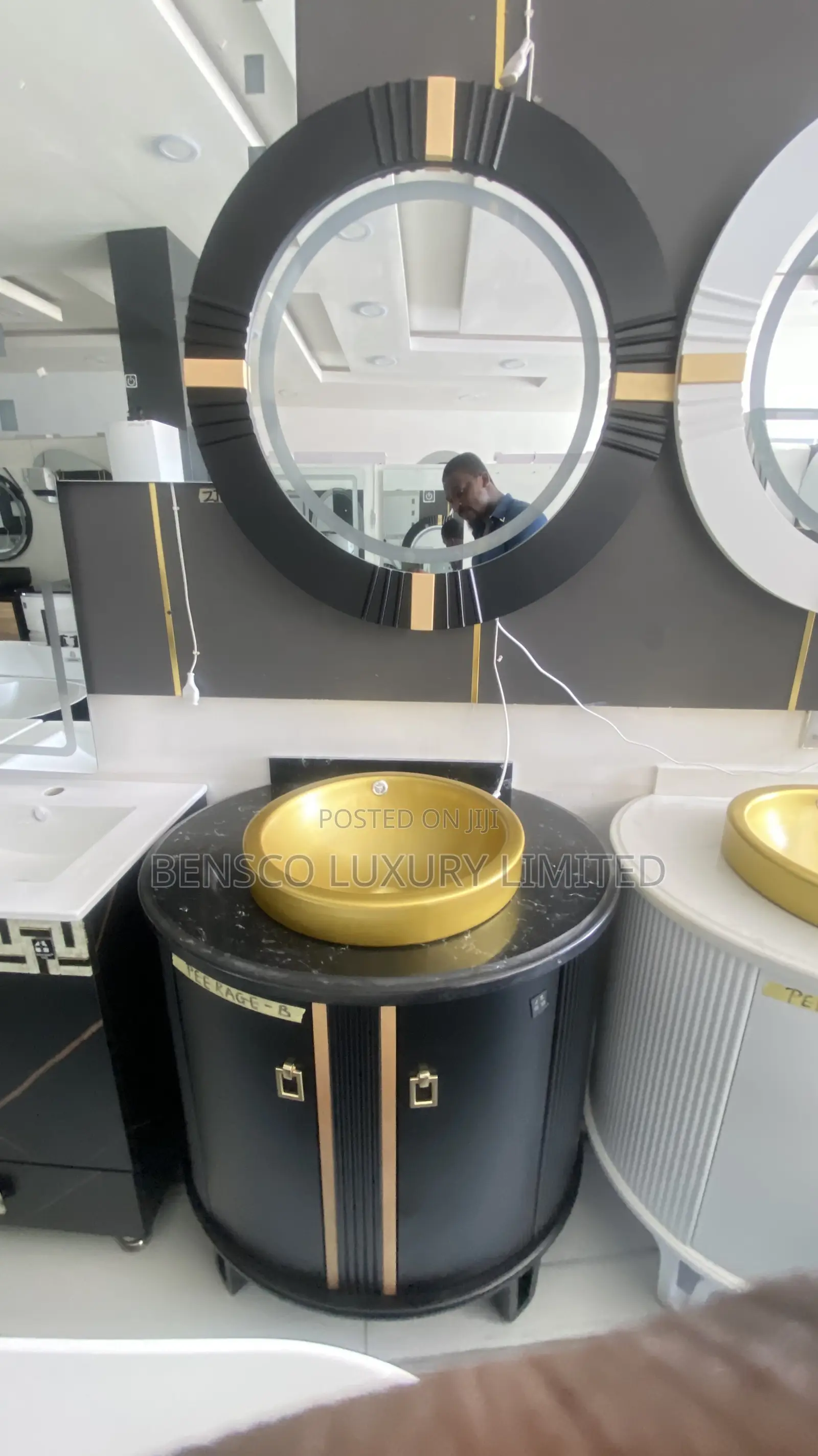 Modern Bathroom Cabinet Set With Gold Wash Basin Round Mirror