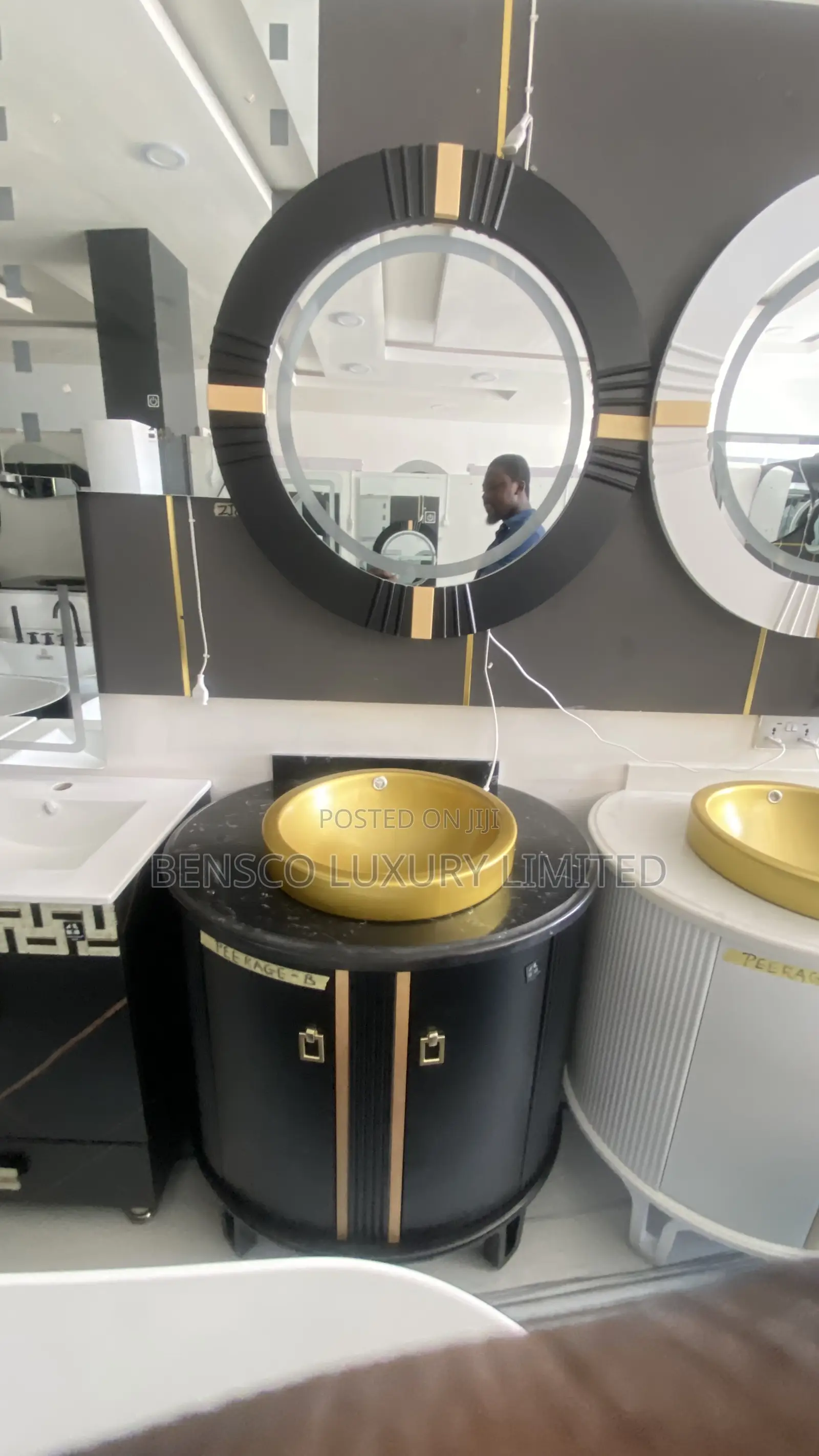 Modern Bathroom Cabinet Set With Gold Wash Basin Round Mirror