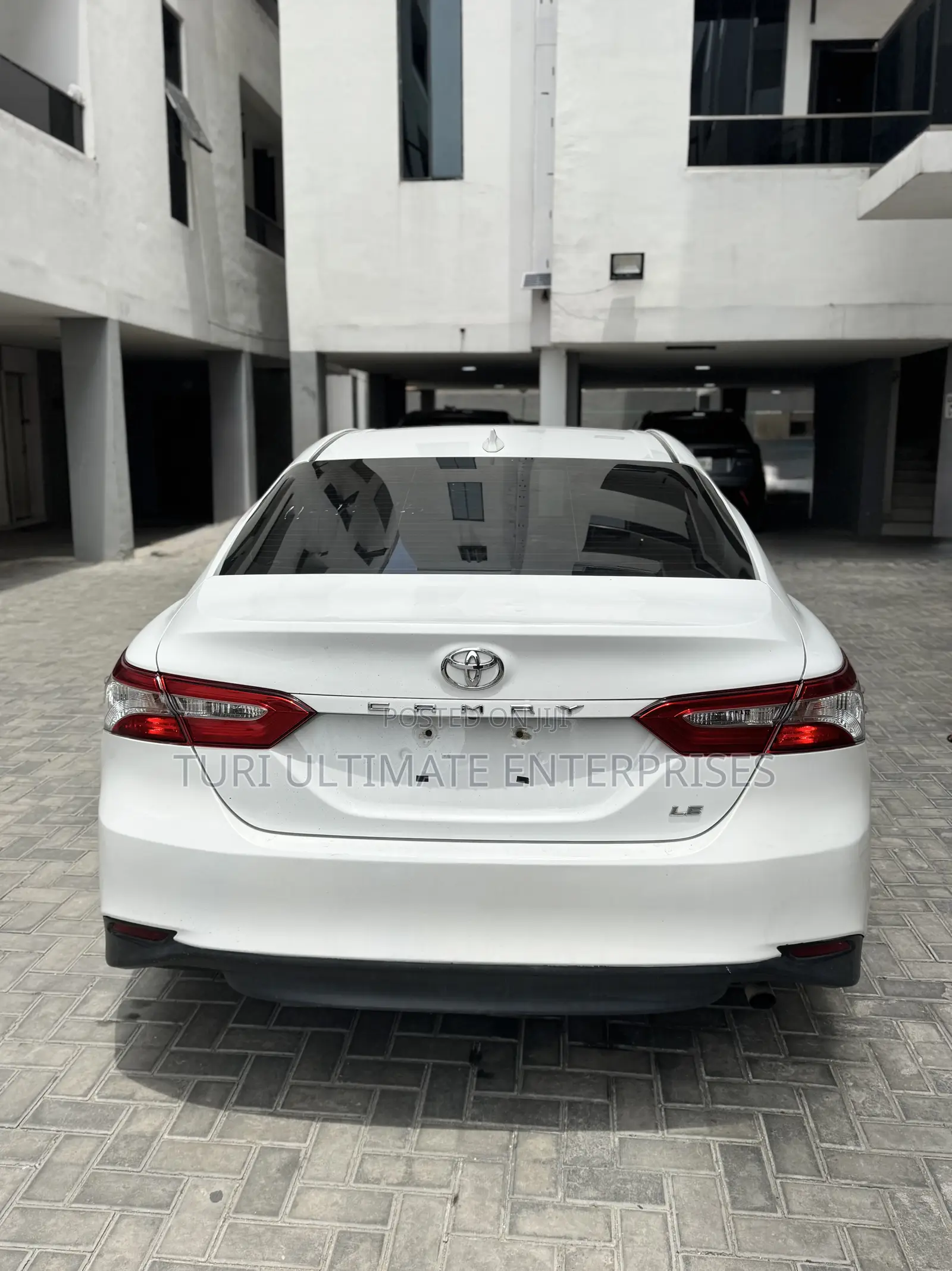 Toyota Camry LE FWD 2020 White