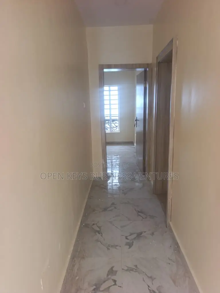 2bdrm Apartment in Adeosun Est, Akobo for rent