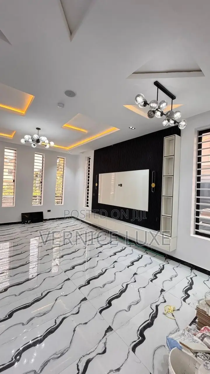 4bdrm Duplex in Emperor Estate, Sangotedo for sale