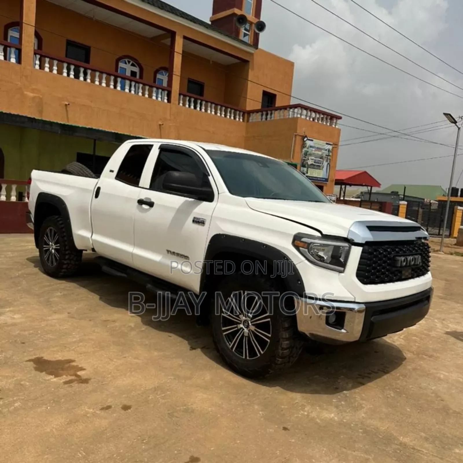 Toyota Tundra Limited 2021 White