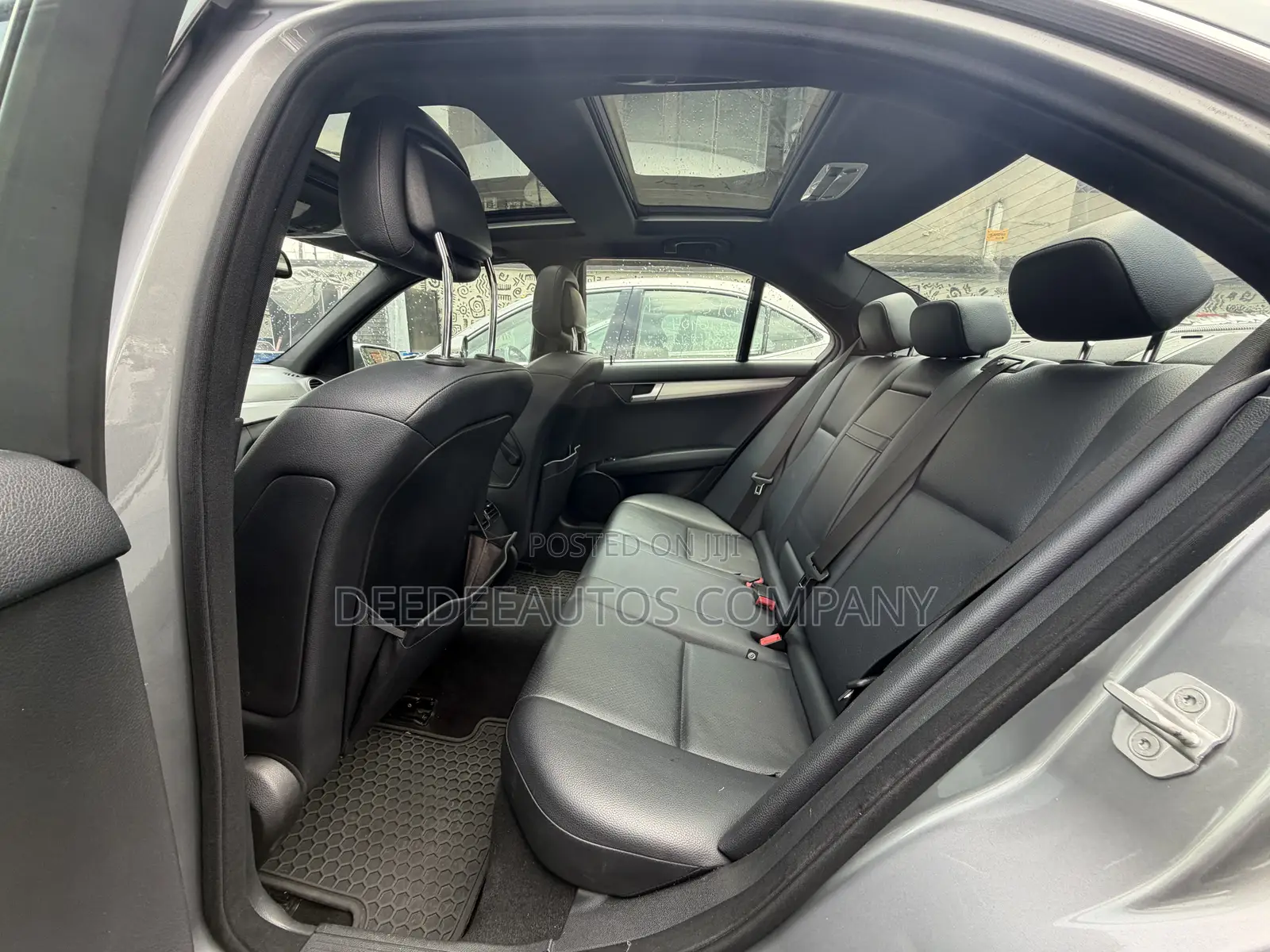 Mercedes-Benz C300 Luxury 4Matic Sedan AWD (3.5L 6cyl 7A) 2013 Silver