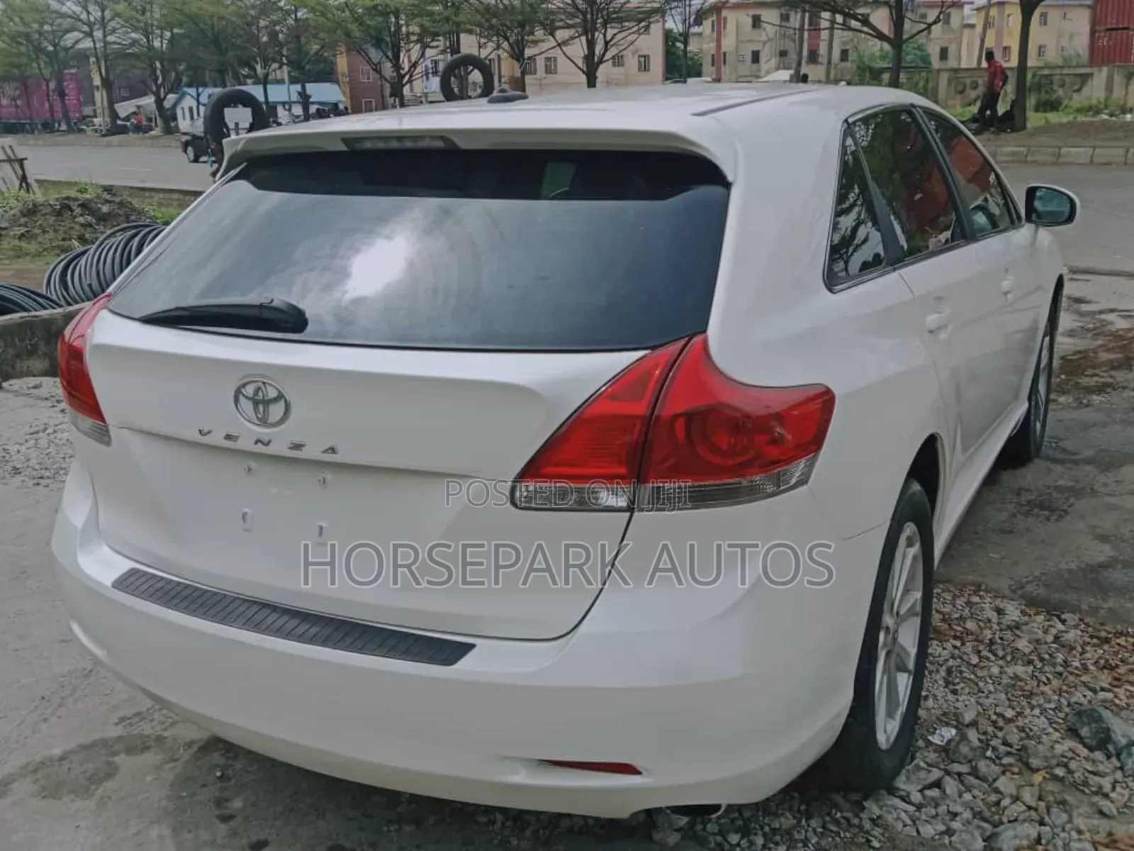 Toyota Venza 2010 White
