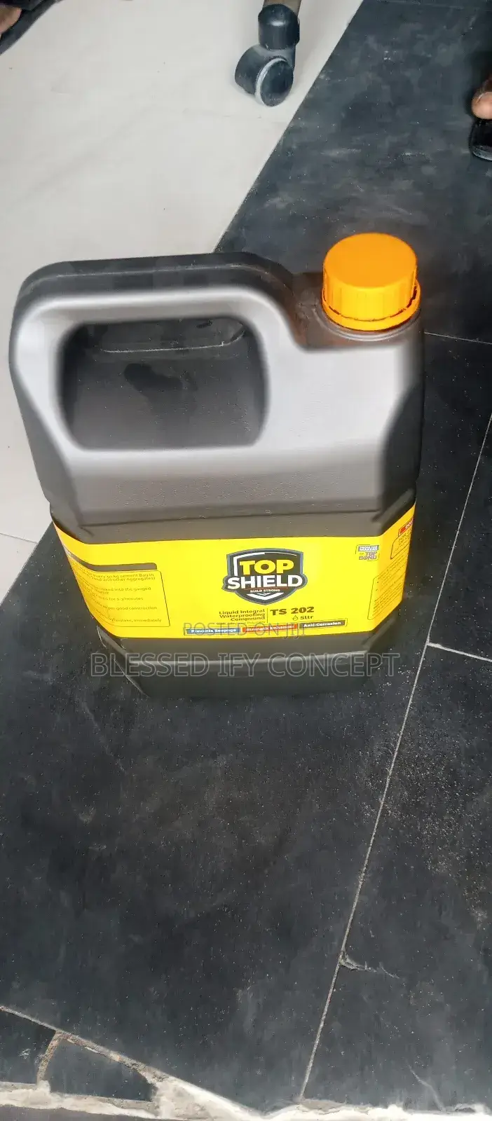5 Liters of Top Shield Waterproof Liquid Cement