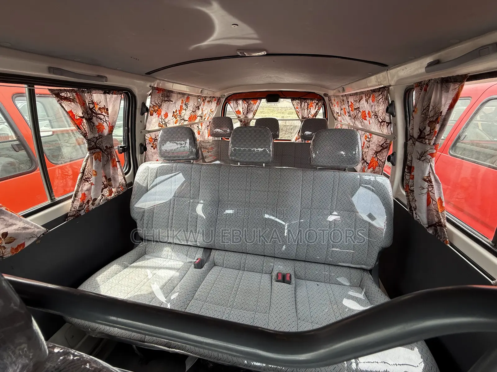 Toyota HiAce 2004 Red