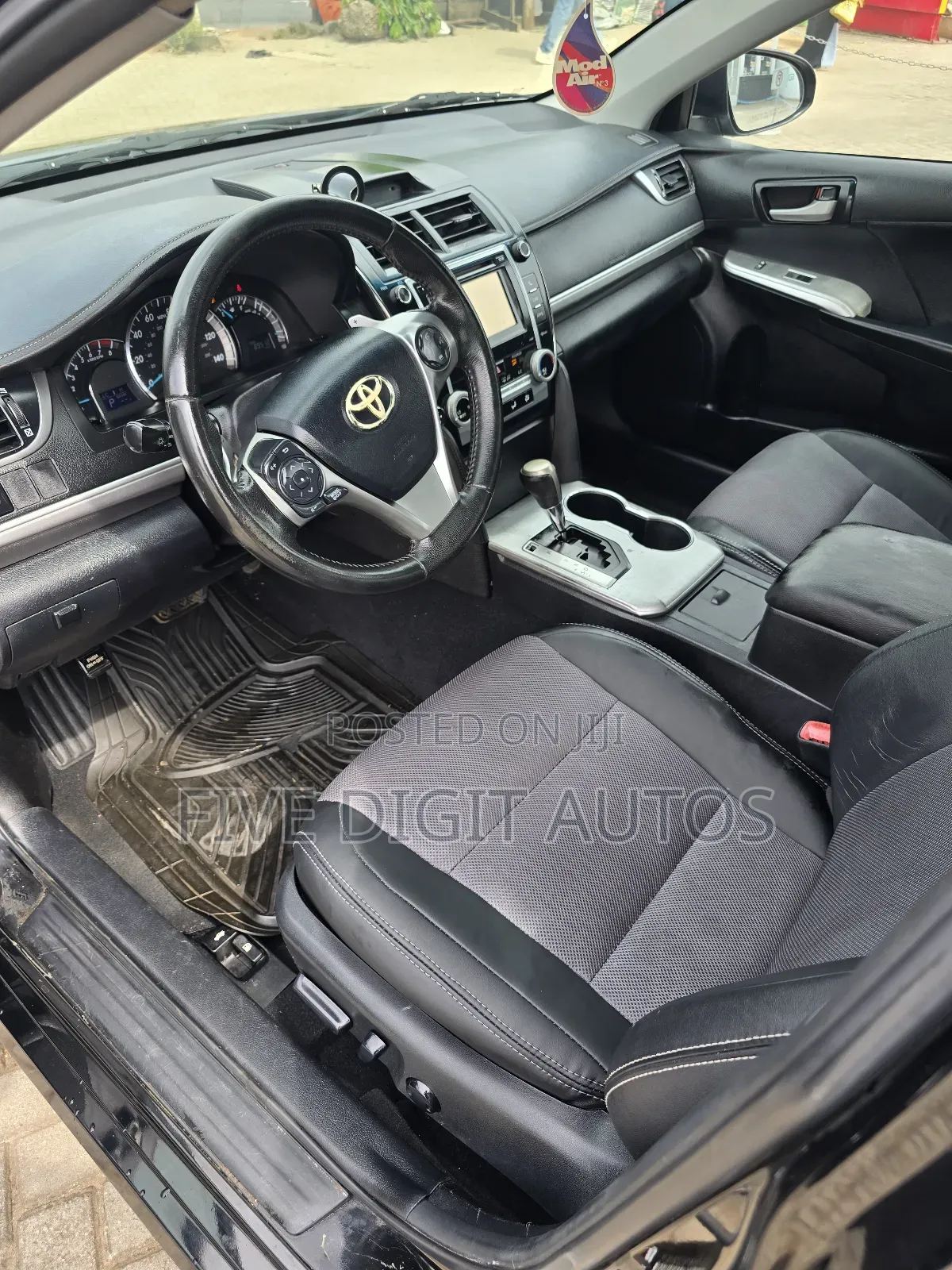 Toyota Camry SE Limited Edition 4dr Sedan (2.5L 4cyl 6A) 2012 Black