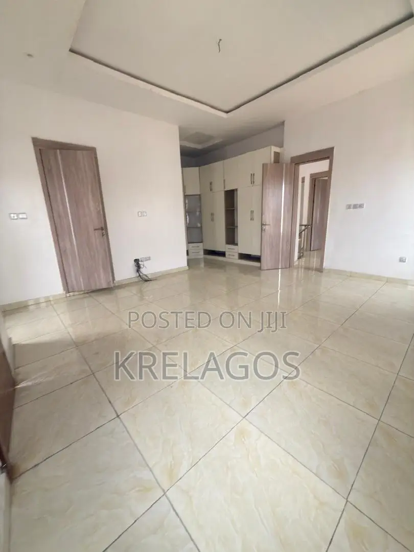 4bdrm Duplex in Orchid, Chevron for rent