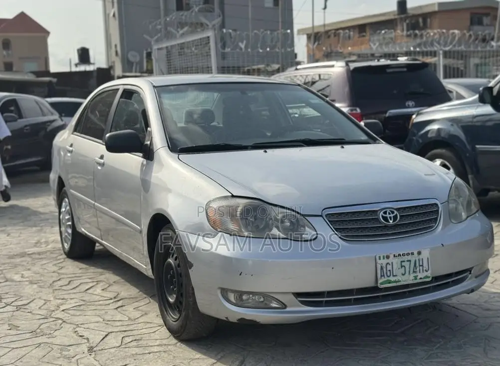 Toyota Corolla 2005 Silver