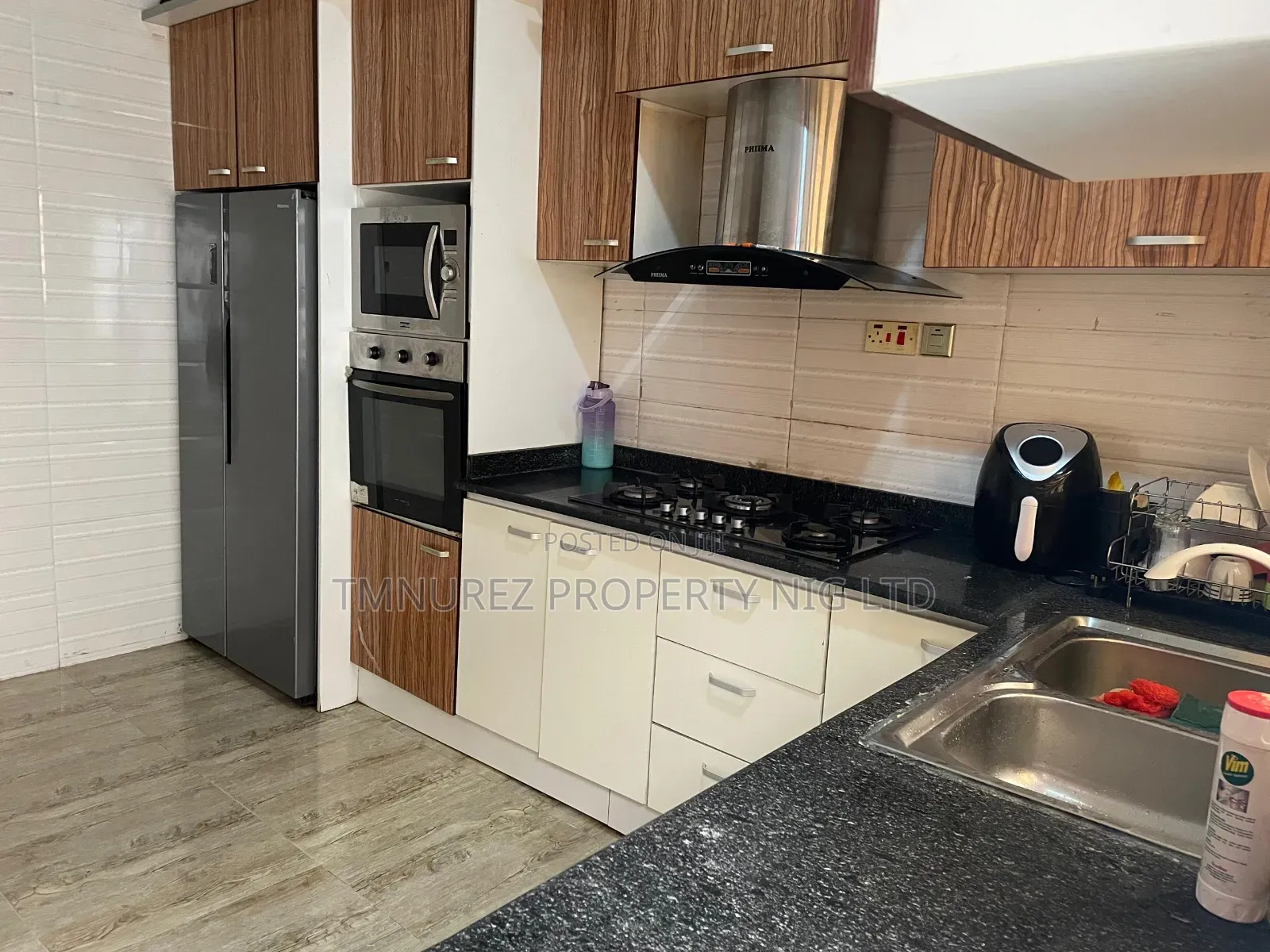 Studio Apartment in Orchild Road, Chevron for rent
