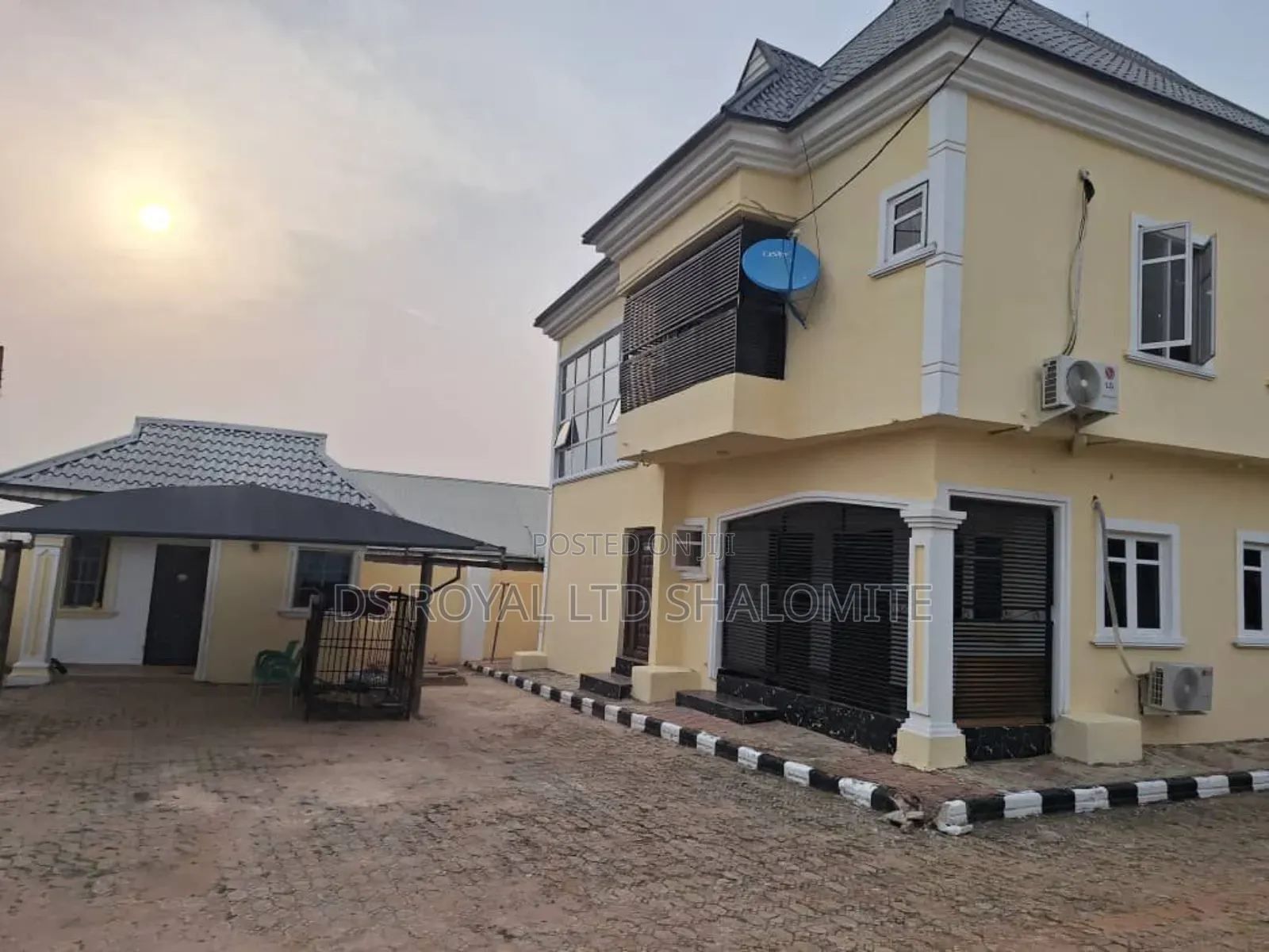 3bdrm Block of Flats in Benin City for sale