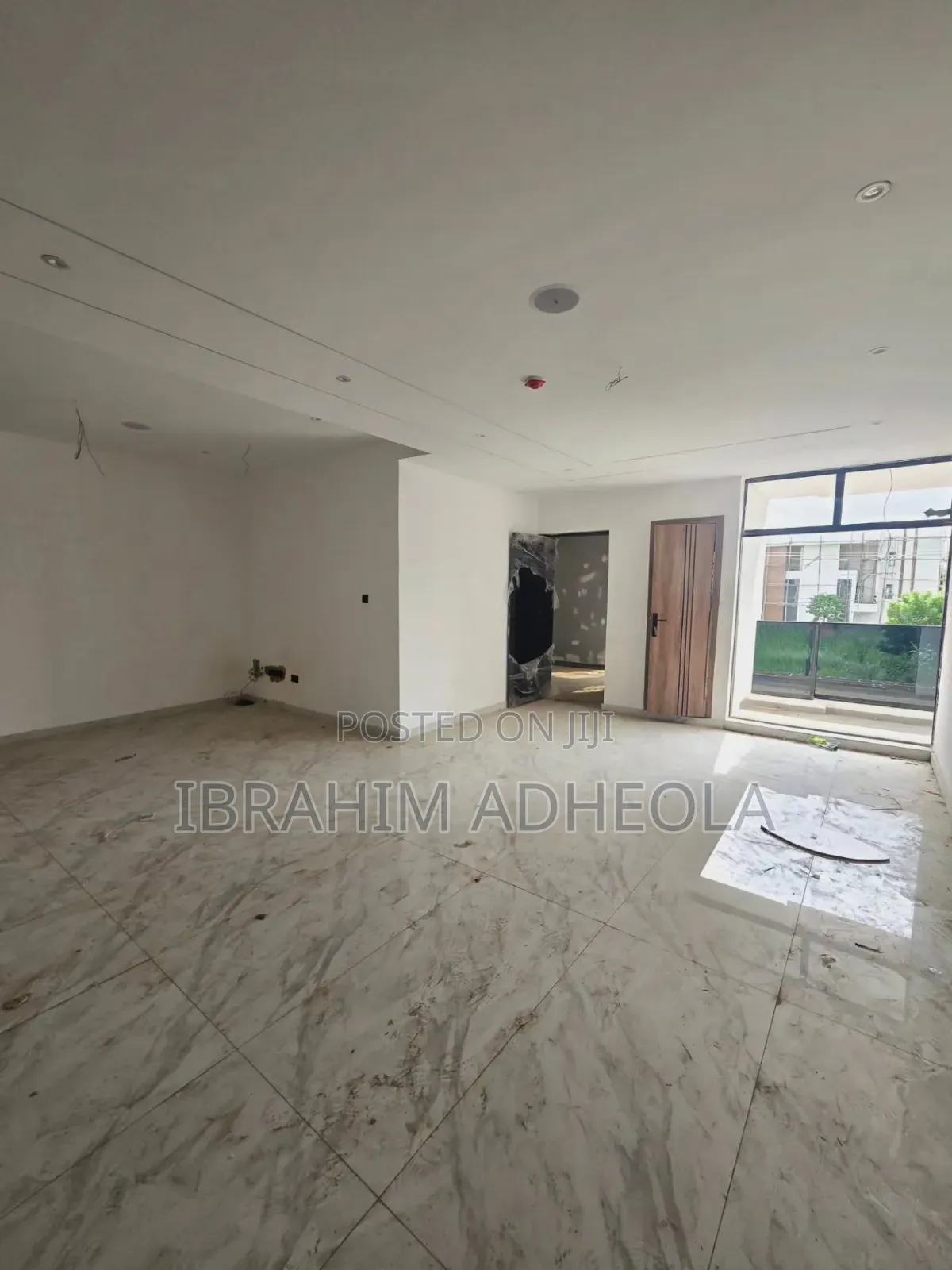 3bdrm Apartment in Ikeja Gra for sale