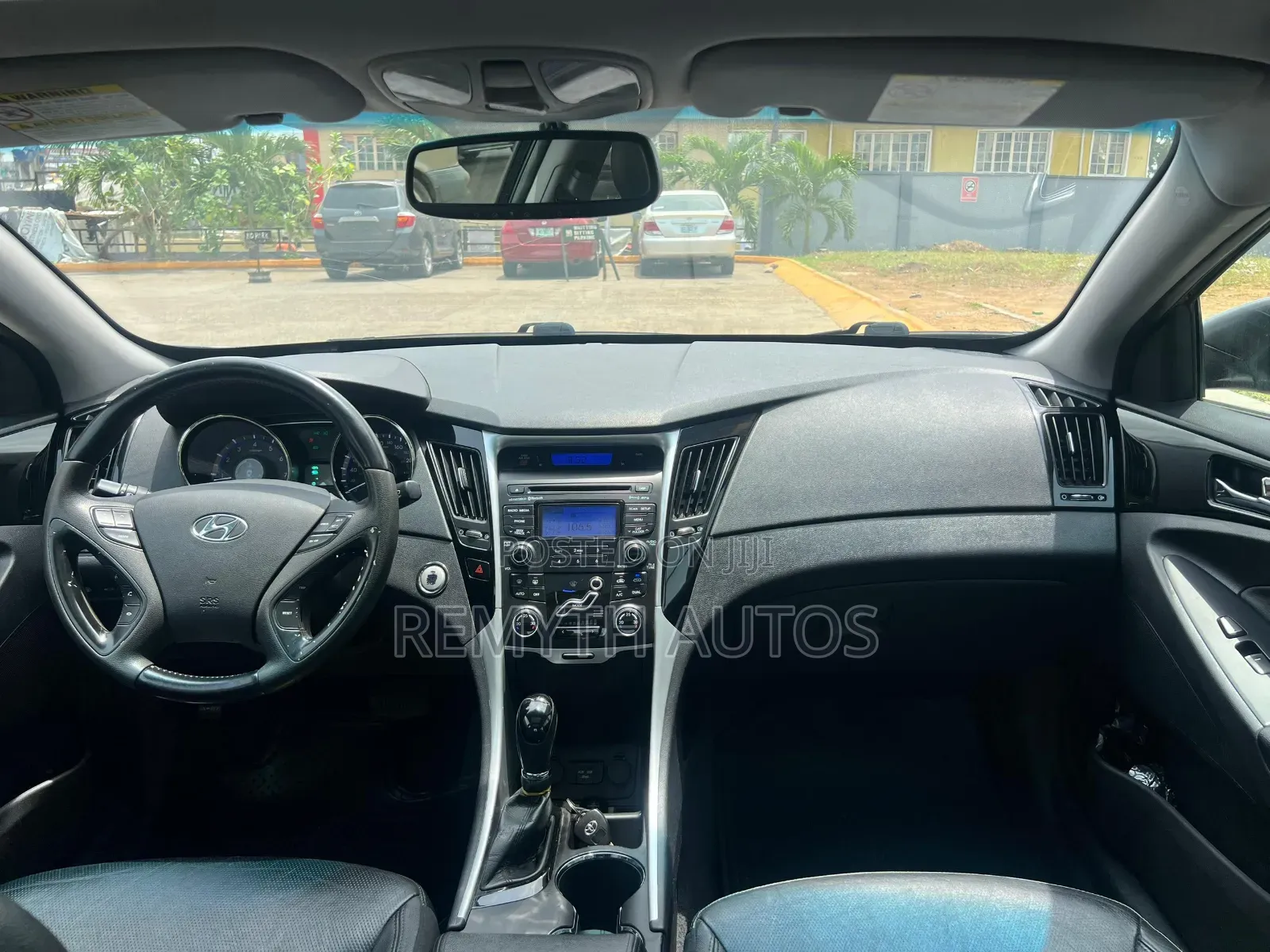 Hyundai Sonata Limited Sedan FWD (2.4L 4cyl 6A) 2012 Black