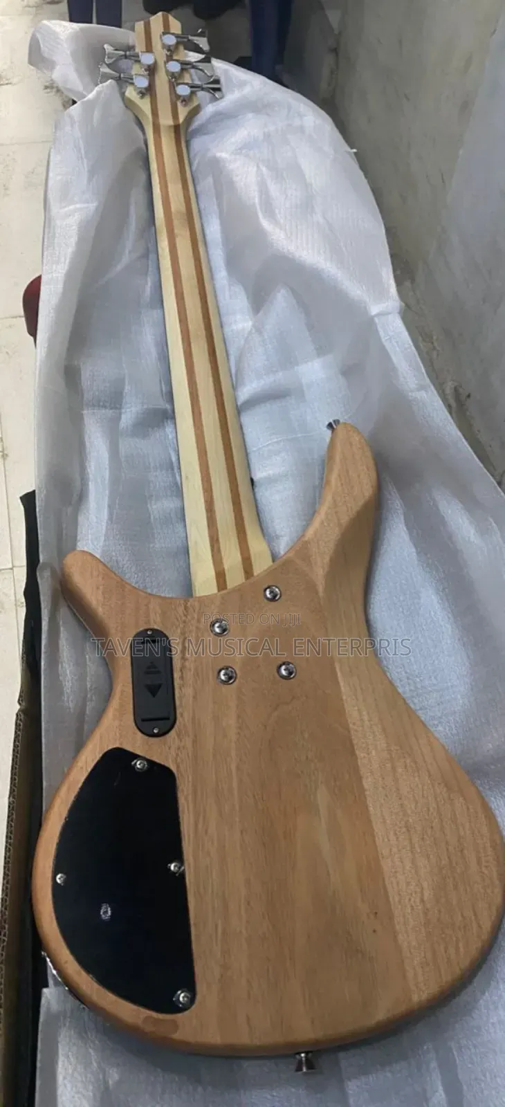 Ibanez Gio Soundgear Electric Bass Guitar