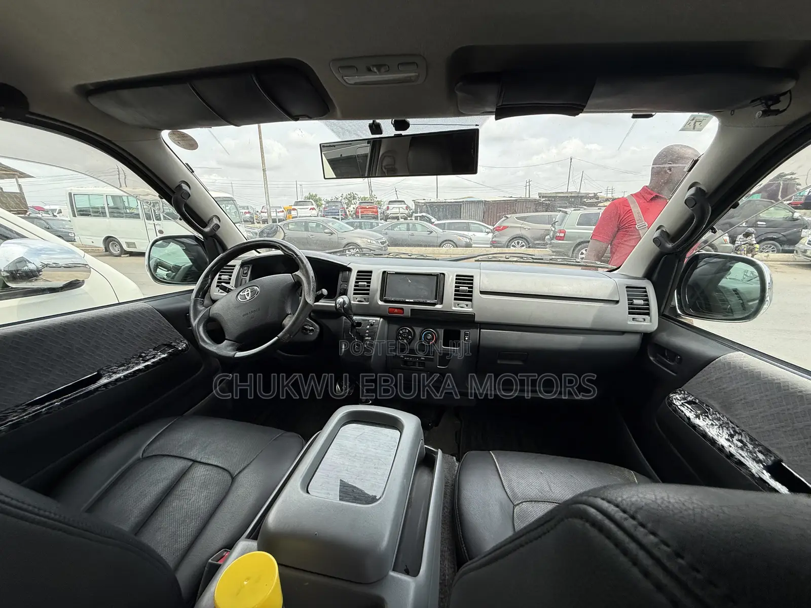 Toyota HiAce 2012 Black