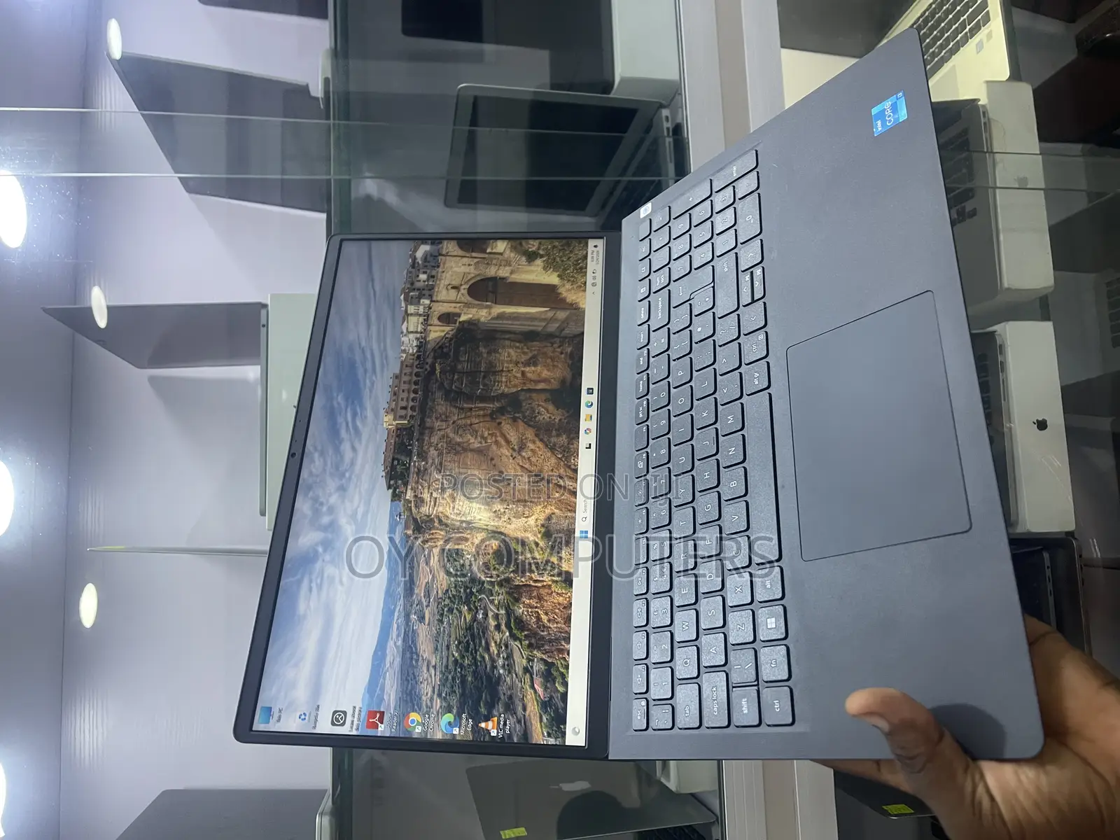 Laptop Dell Inspiron 15 3521 8GB Intel Core i3 SSD 512GB