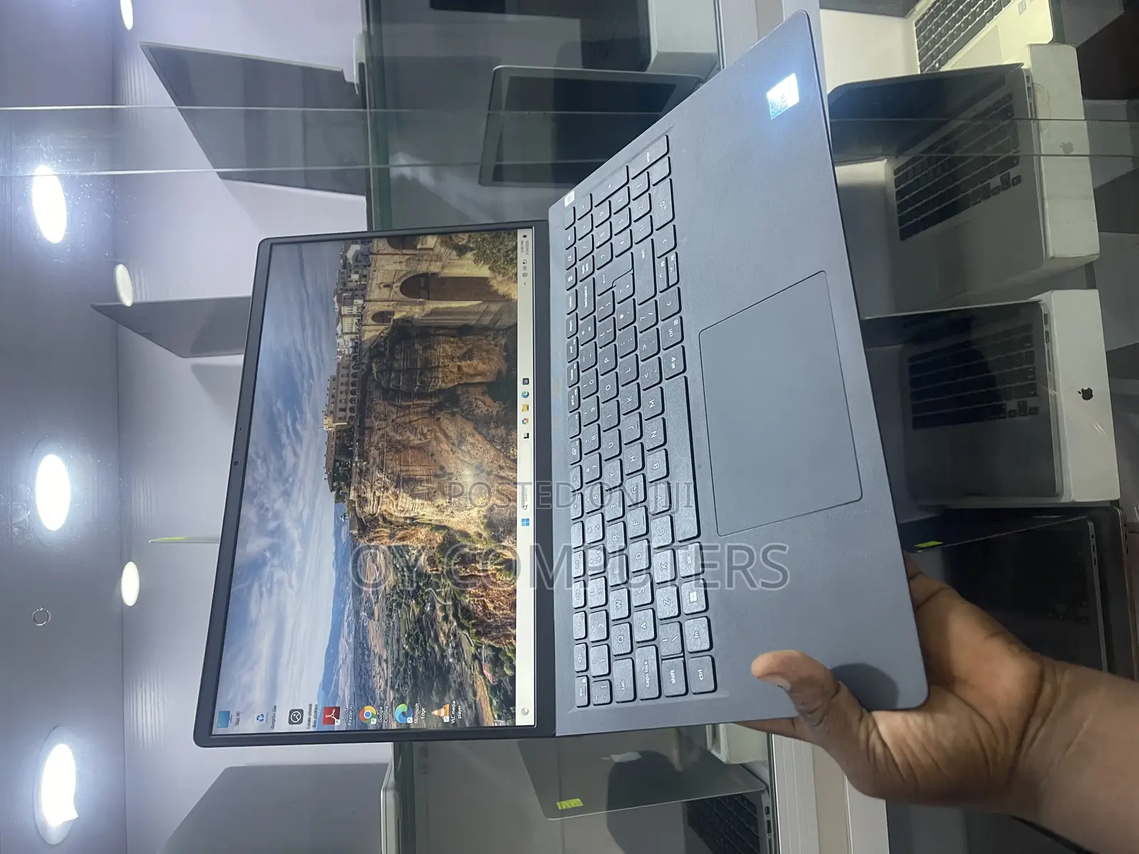 Laptop Dell Inspiron 15 3521 8GB Intel Core i3 SSD 512GB
