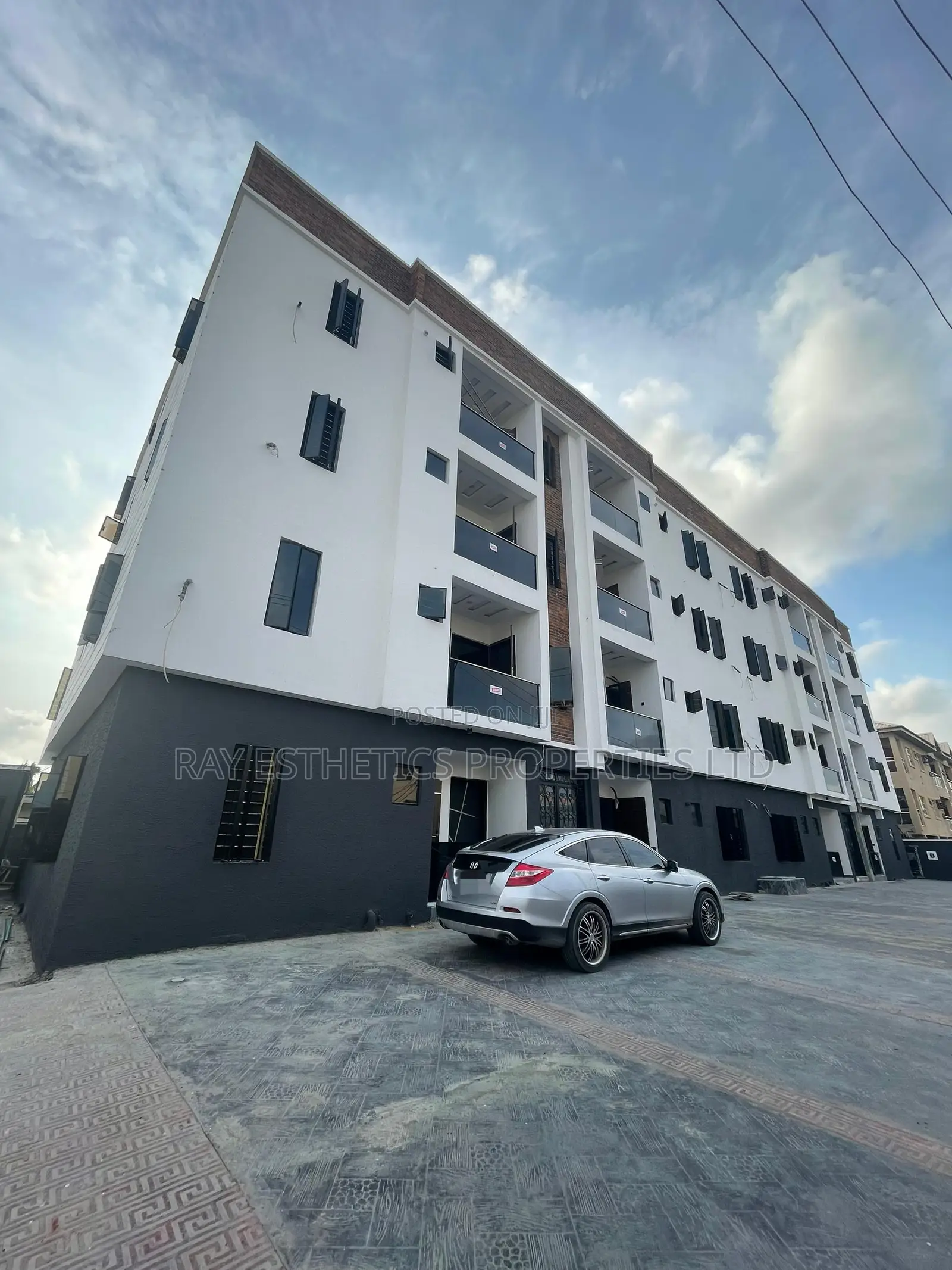 2bdrm Block of Flats in Spg Road, Igbo-efon for sale
