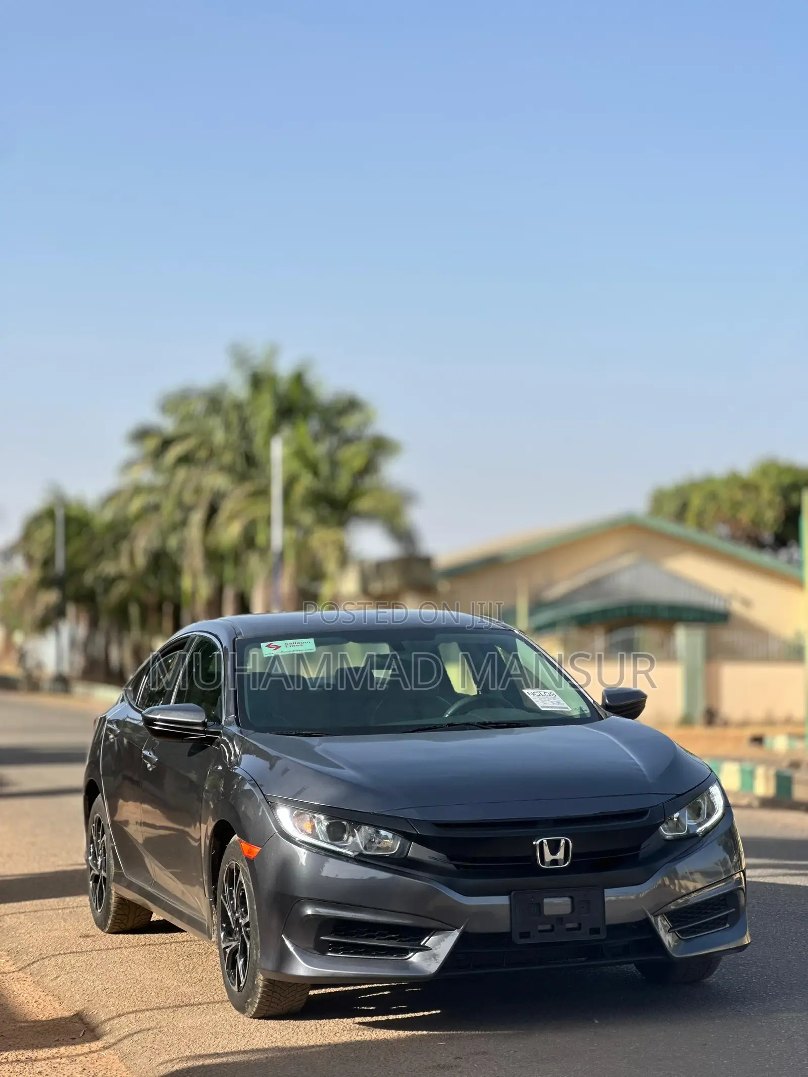 Honda Civic LX 4dr Sedan (2.0L 4cyl) 2017 Gray