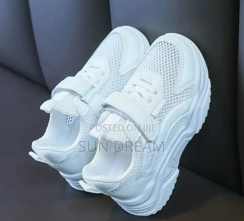 White Shoe Kids White Sneaker School Shoe Size 31 Inner 19cm