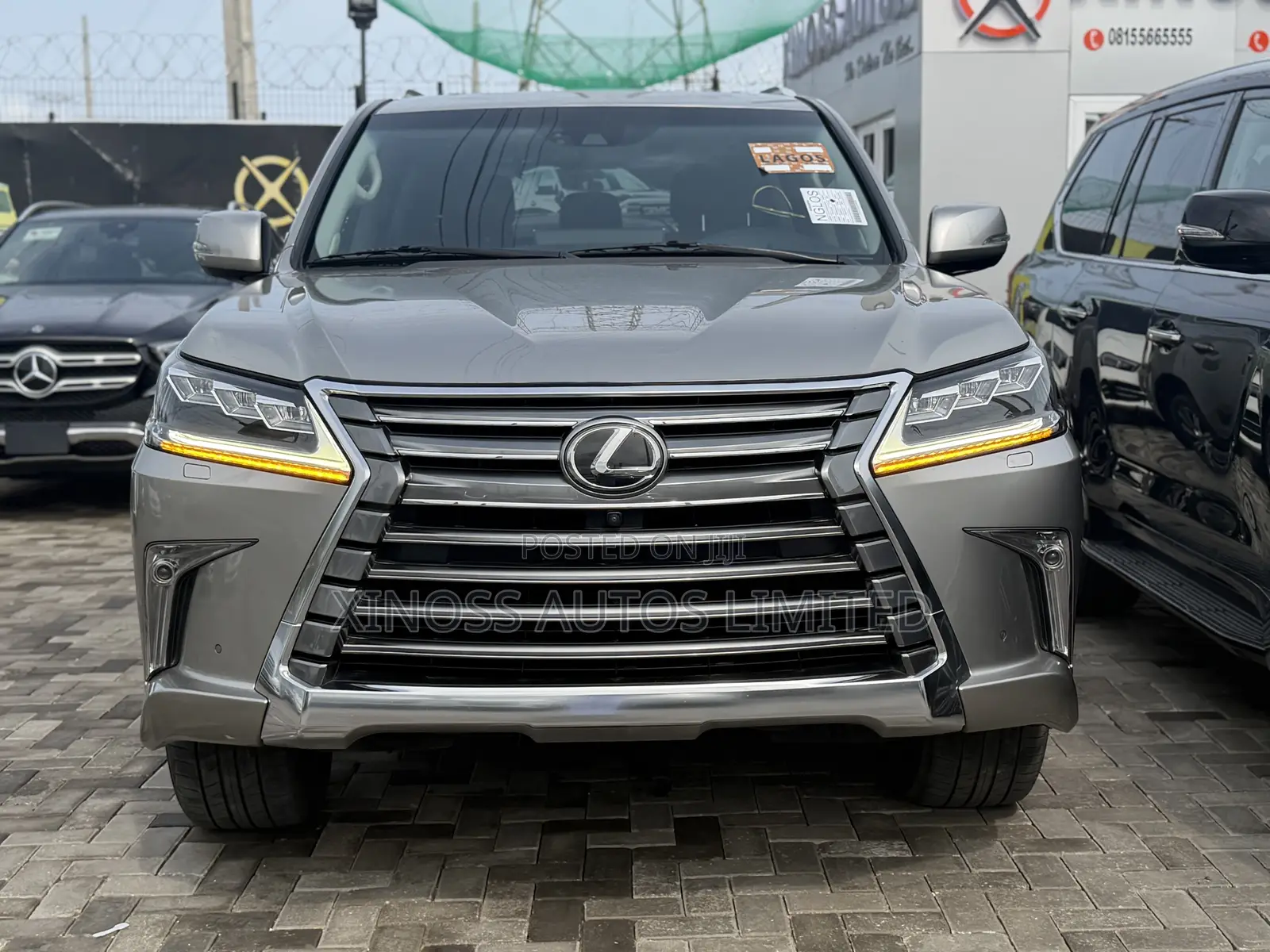Lexus LX 570 AWD 2018 Black