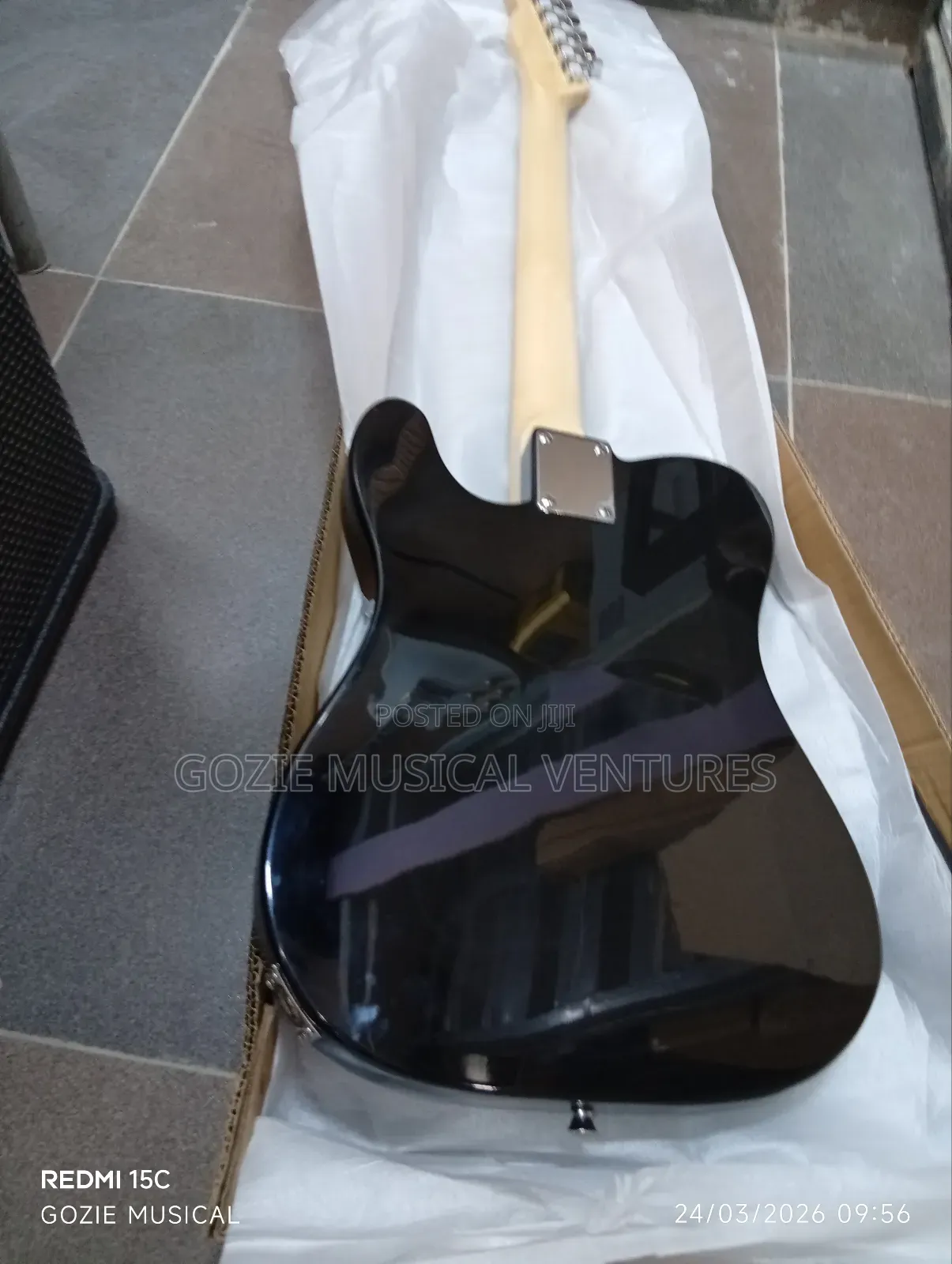 Professional Epiphone Electric Guitar Red Colour and Colour.