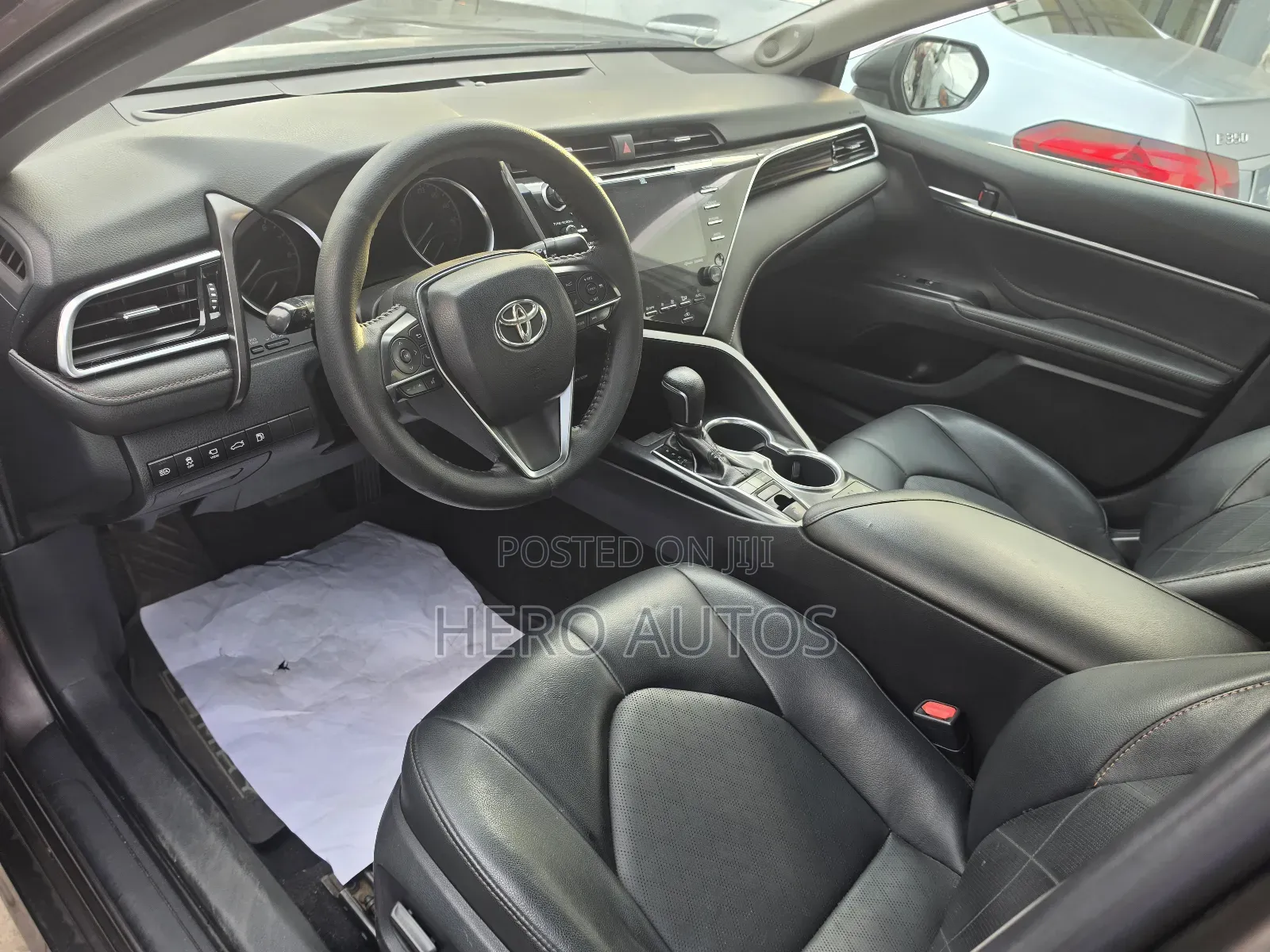 Toyota Camry XLE V6 FWD (3.5L 6cyl 8AM) 2018 Gray