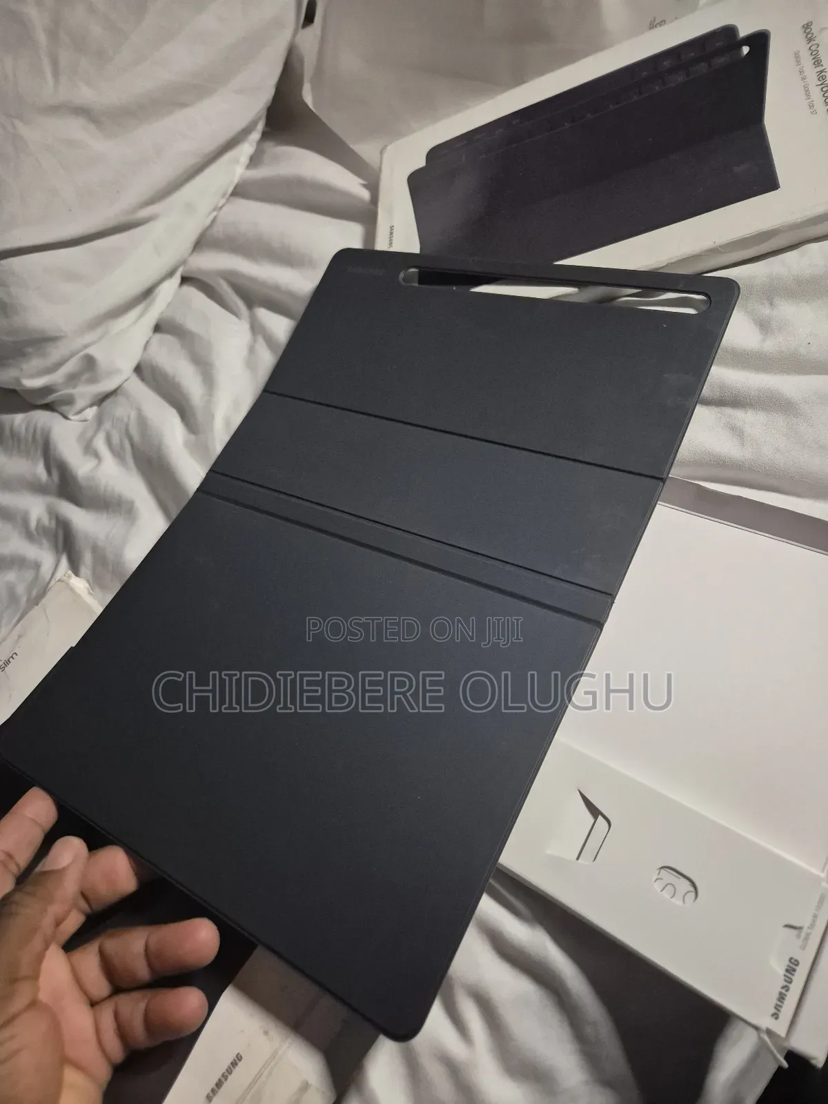 Slim Galaxy Tab S8/S7 Book Cover Keyboard
