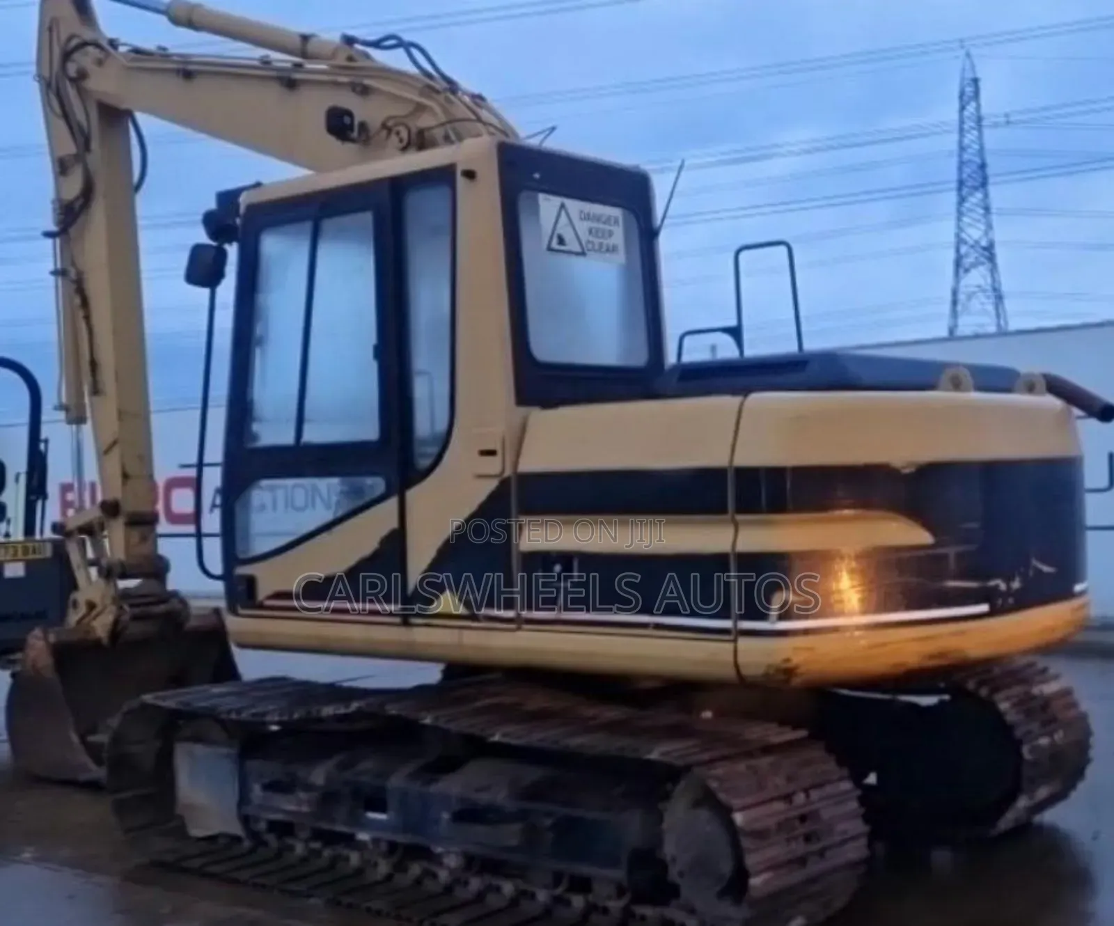 312 Fairly Foreign Used Caterpillar Excavator.