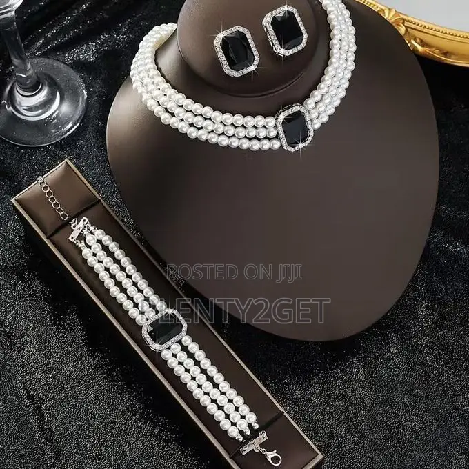 4pcs/Set of Elegant Multi-Layered Jewelry, Including Earrings, Necklac