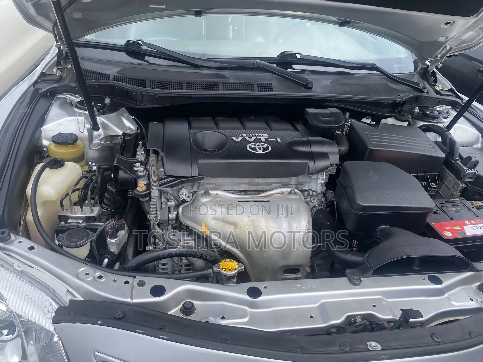 Toyota Camry XLE 4dr Sedan (2.5L 4cyl 6A) 2011 Silver