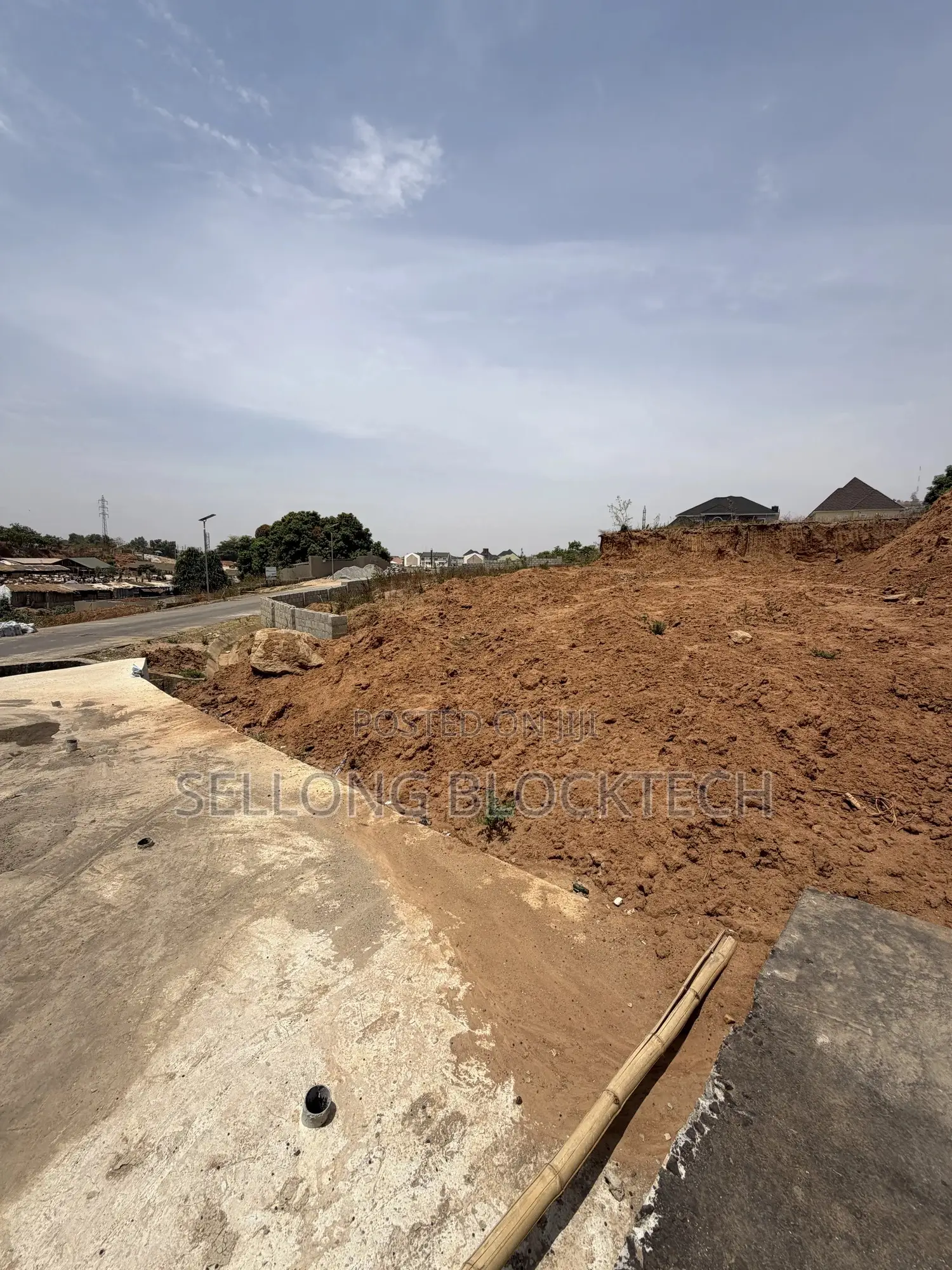 Land of Size 1000 SQM