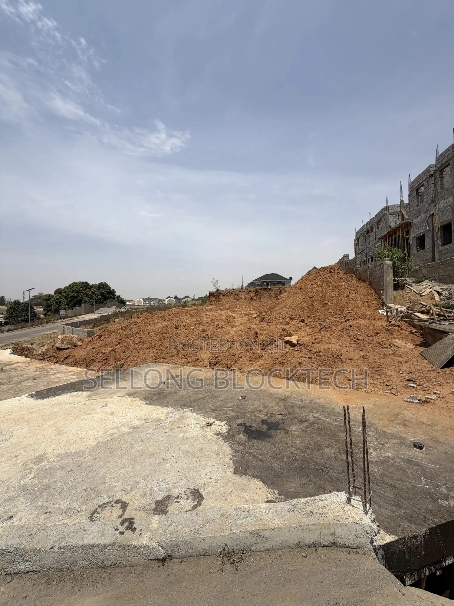 Land of Size 1000 SQM