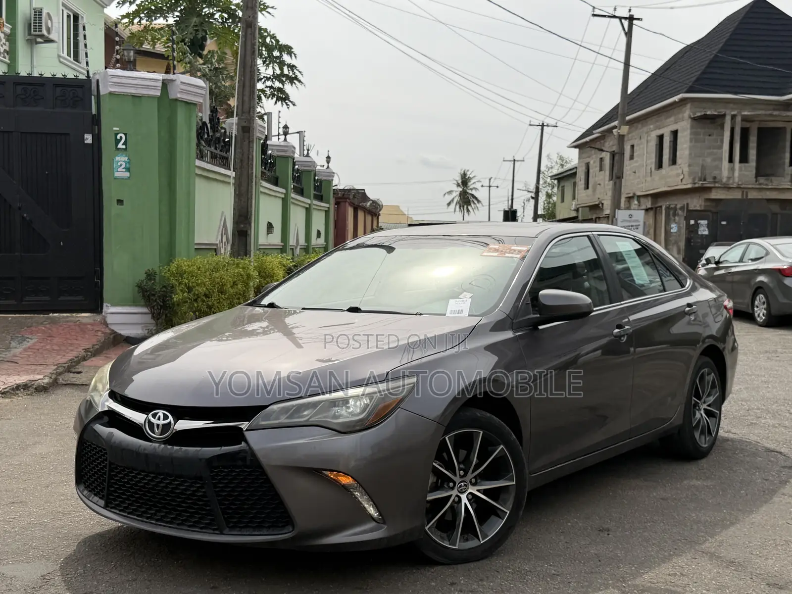 Toyota Camry XSE V6 4dr Sedan (3.5L 6cyl 6A) 2016 Gray
