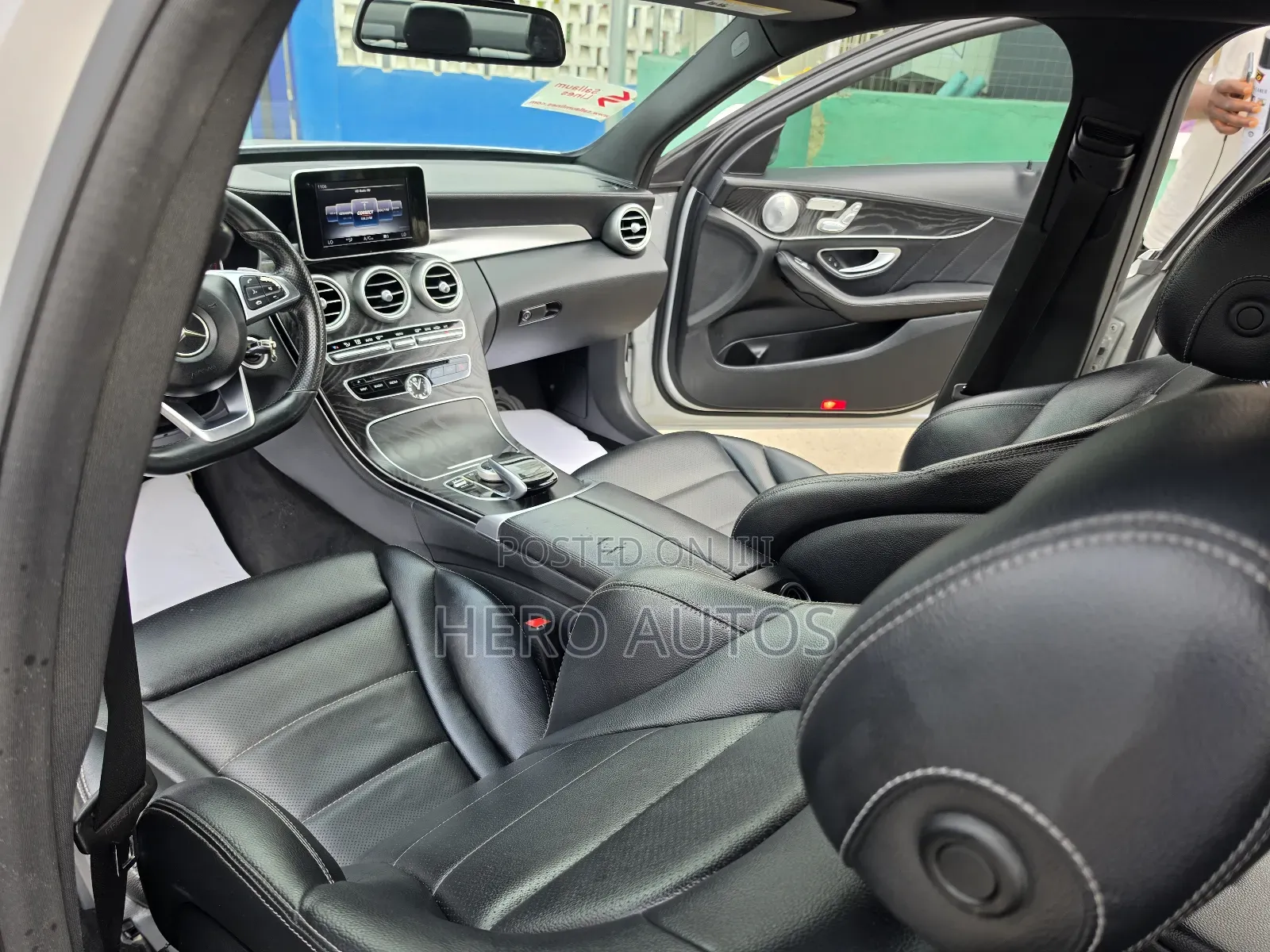 Mercedes-Benz C300 Base AWD 4Matic Sedan (2.0L 4cyl 7A) 2015 Silver