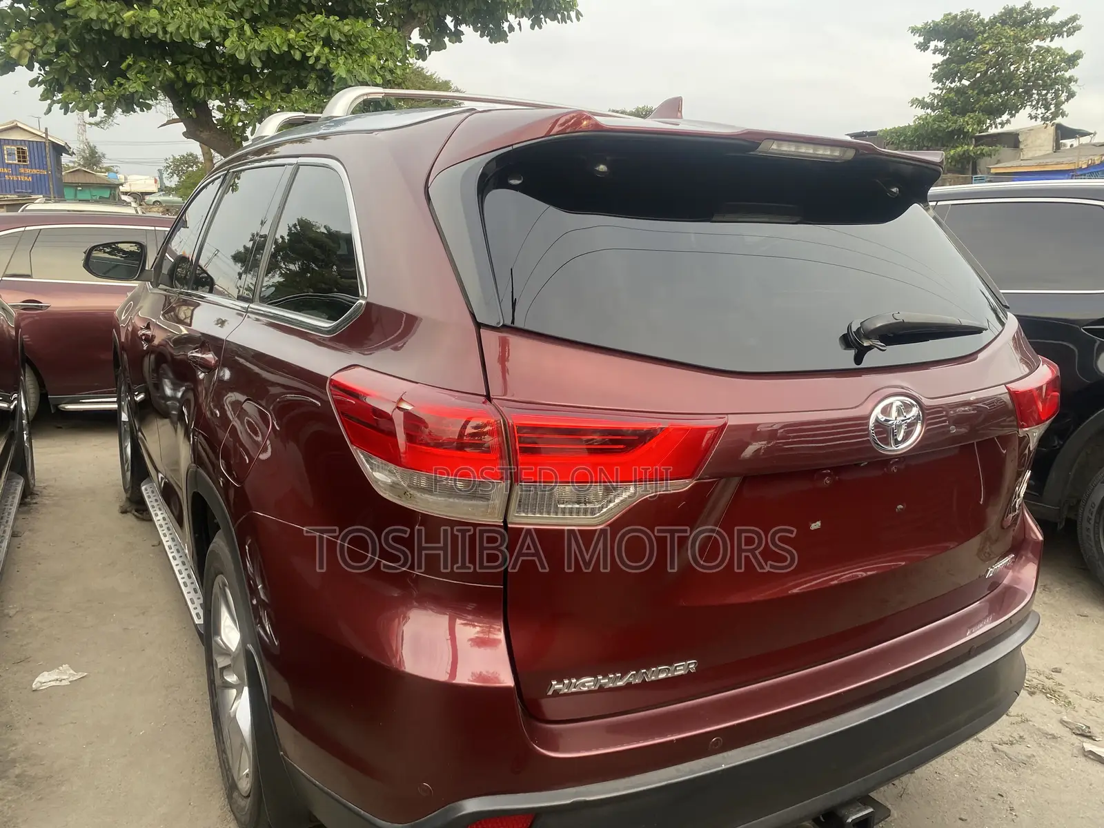 Toyota Highlander Limited Platinum 4dr SUV AWD (3.5L 6cyl 6A) 2015 Red